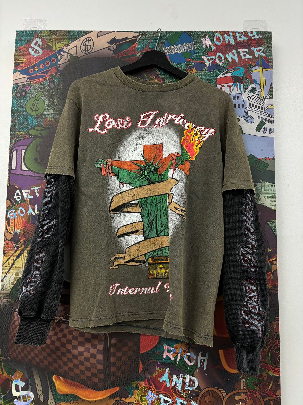 LOST INTRICACY Lost intricacy thermal Statue Of Liberty L/S Size US XXL / EU 58 / 5 - 1 Thumbnail