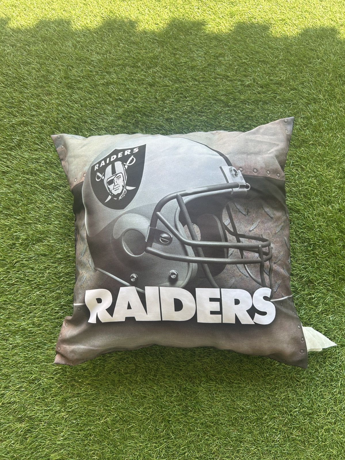 NFL × Vintage Vintage 90’s Los Angeles Raiders Throw Pillow Size ONE SIZE - 1 Thumbnail
