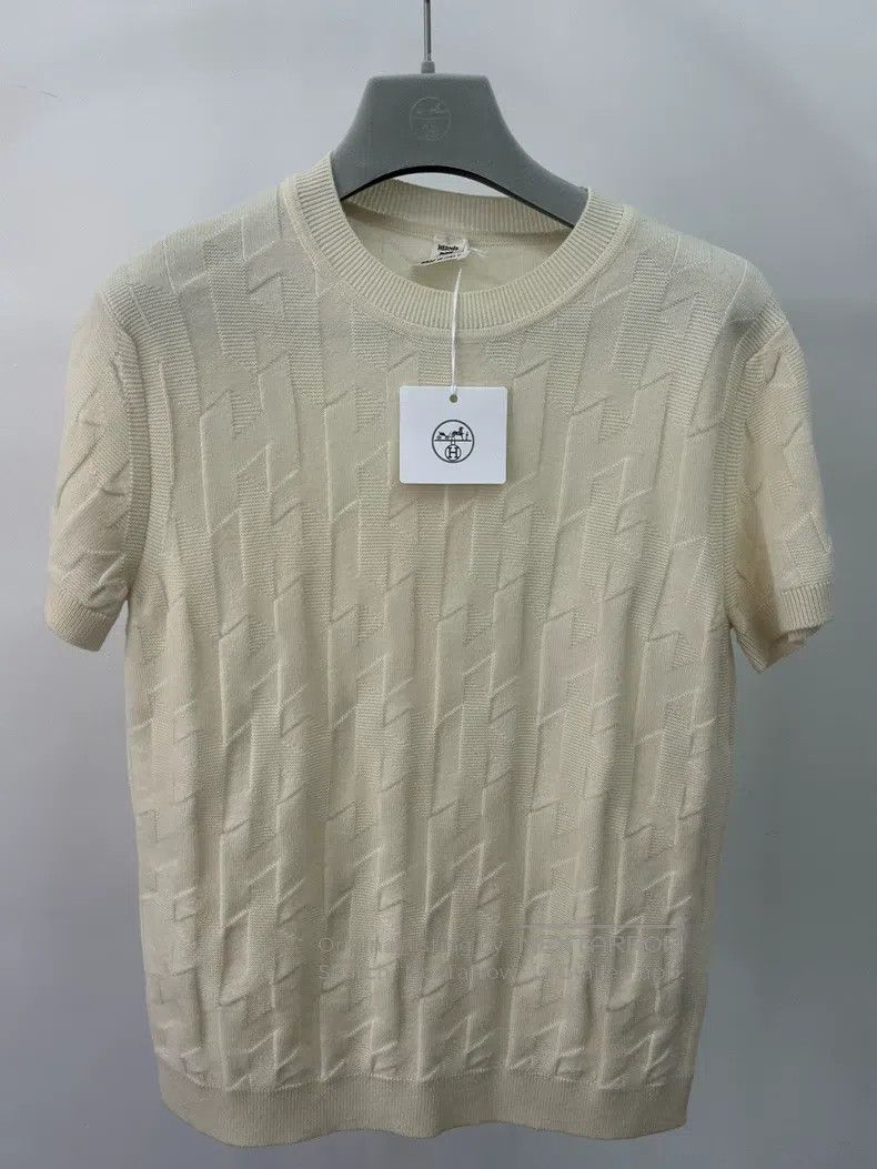 Hermes Wool short-sleeved top with H-pleated design