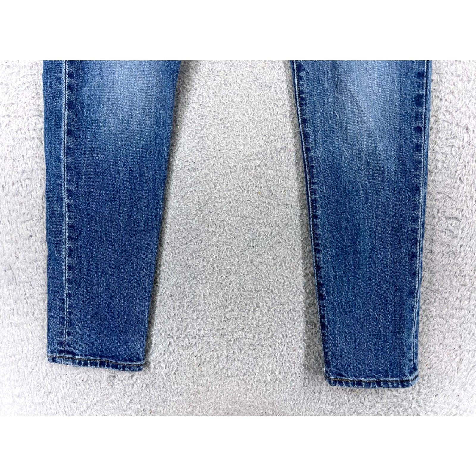Levi's Levi's 501 Shorts Women's Medium Wash Denim Casual Pants 24 Waist Summer Fall Winter Size 36" / US 14 / IT 50 - 2 Thumbnail