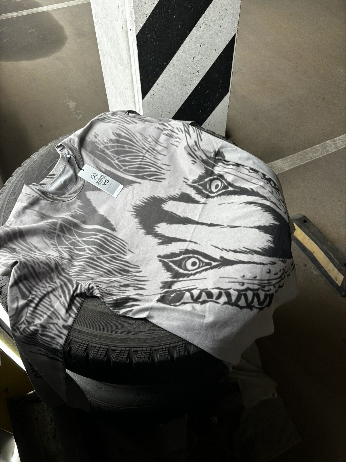 Adidas × Y-3 Adidas x Y-3 x AMG Mercedes F1 Team Wolf LongSleeve T-shirt Size US XL / EU 56 / 4 - 3 Thumbnail