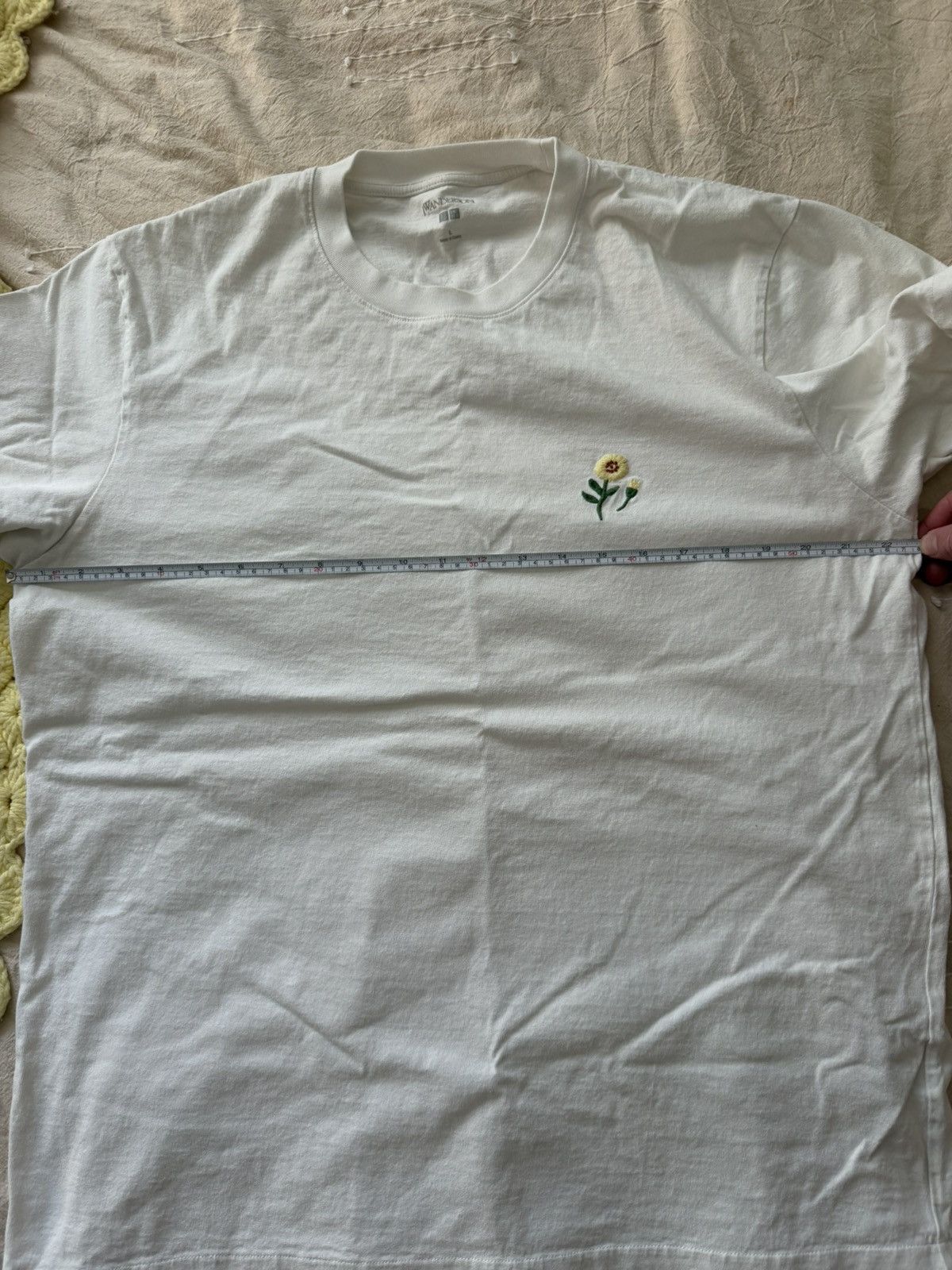 JW Anderson × Uniqlo Uniqlo x JW Anderson embroidered sunflower tshirt Size US L / EU 52-54 / 3 - 6 Thumbnail