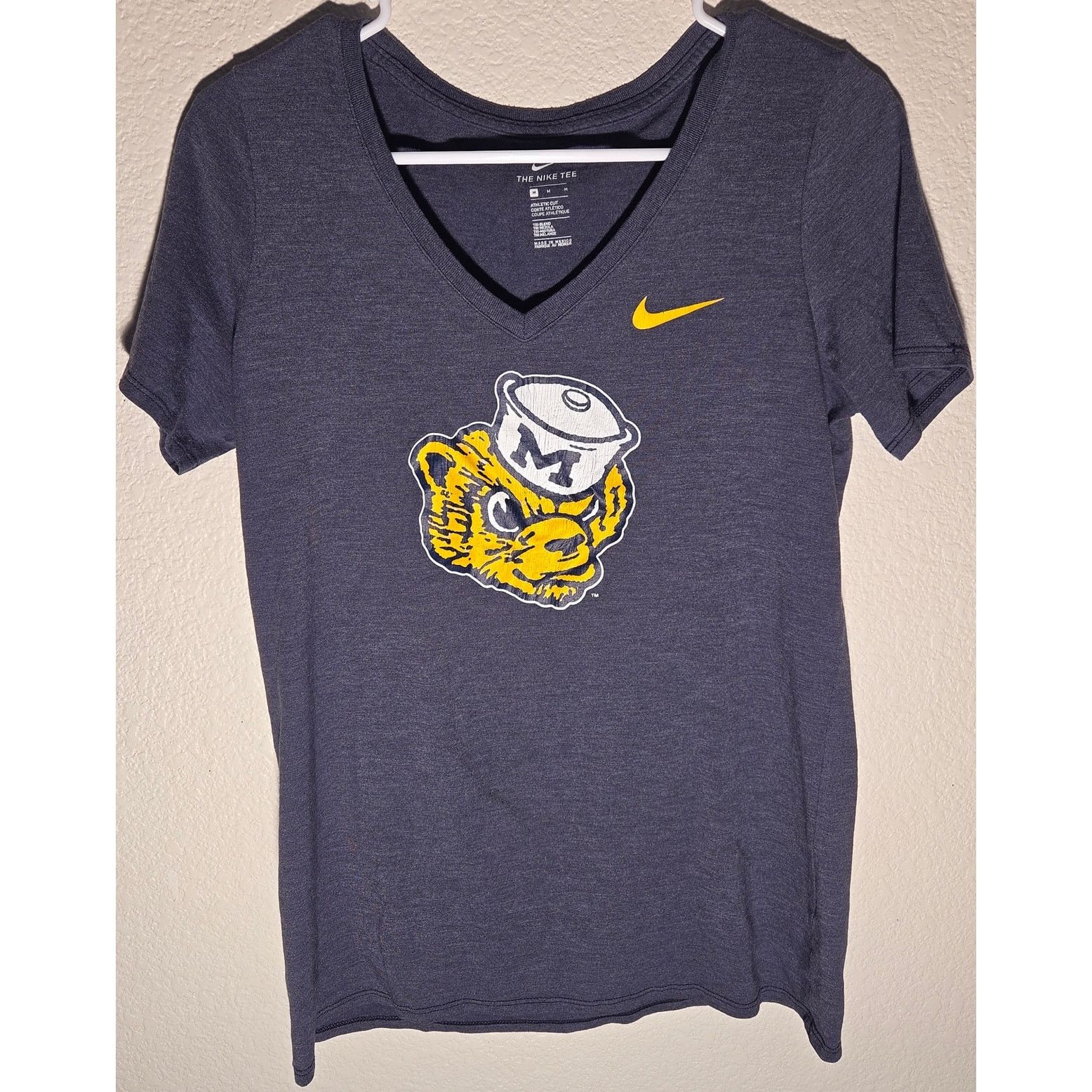 Nike Nike Michigan Wolverines Women's Navy Blue V-Neck Tee - M Size M / US 6-8 / IT 42-44 - 1 Thumbnail