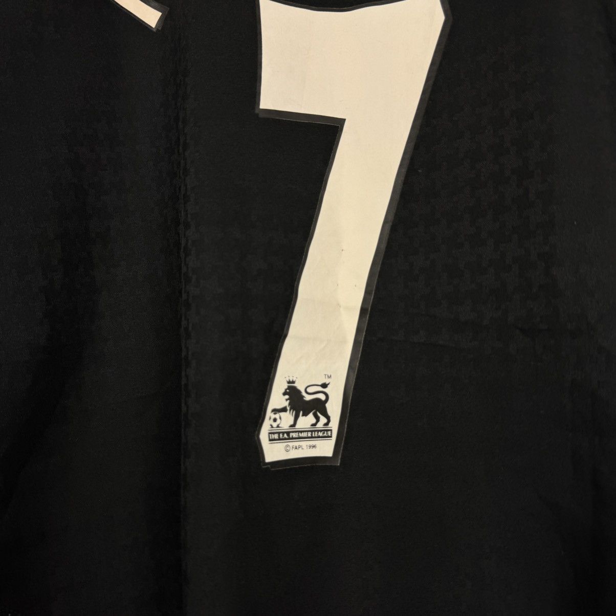 Nike MANCHESTER UNITED 2003/05 RONALDO AWAY SHIRT SOCCER JERSEY Size US L / EU 52-54 / 3 - 4 Thumbnail