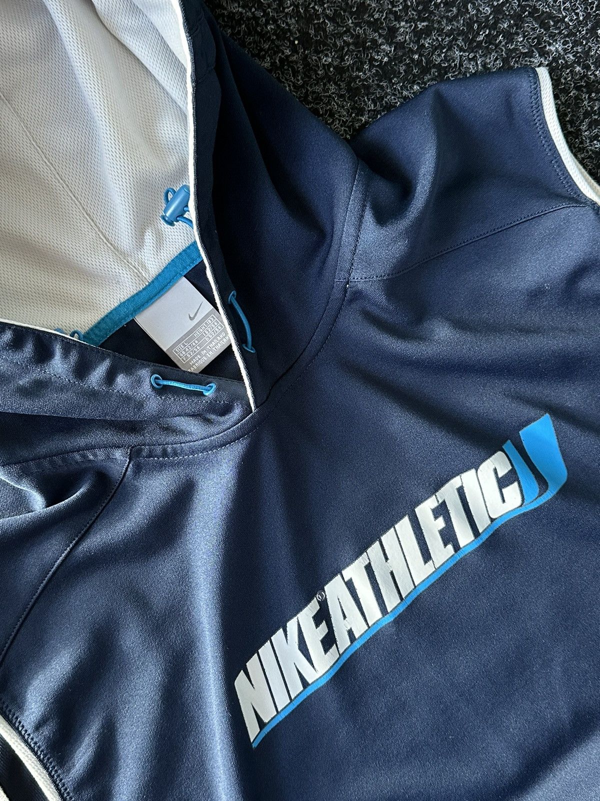 Nike × Vintage 🚨Vintage Nike Athletic y2k tank top Hoodie Hood big logo Size US L / EU 52-54 / 3 - 4 Thumbnail