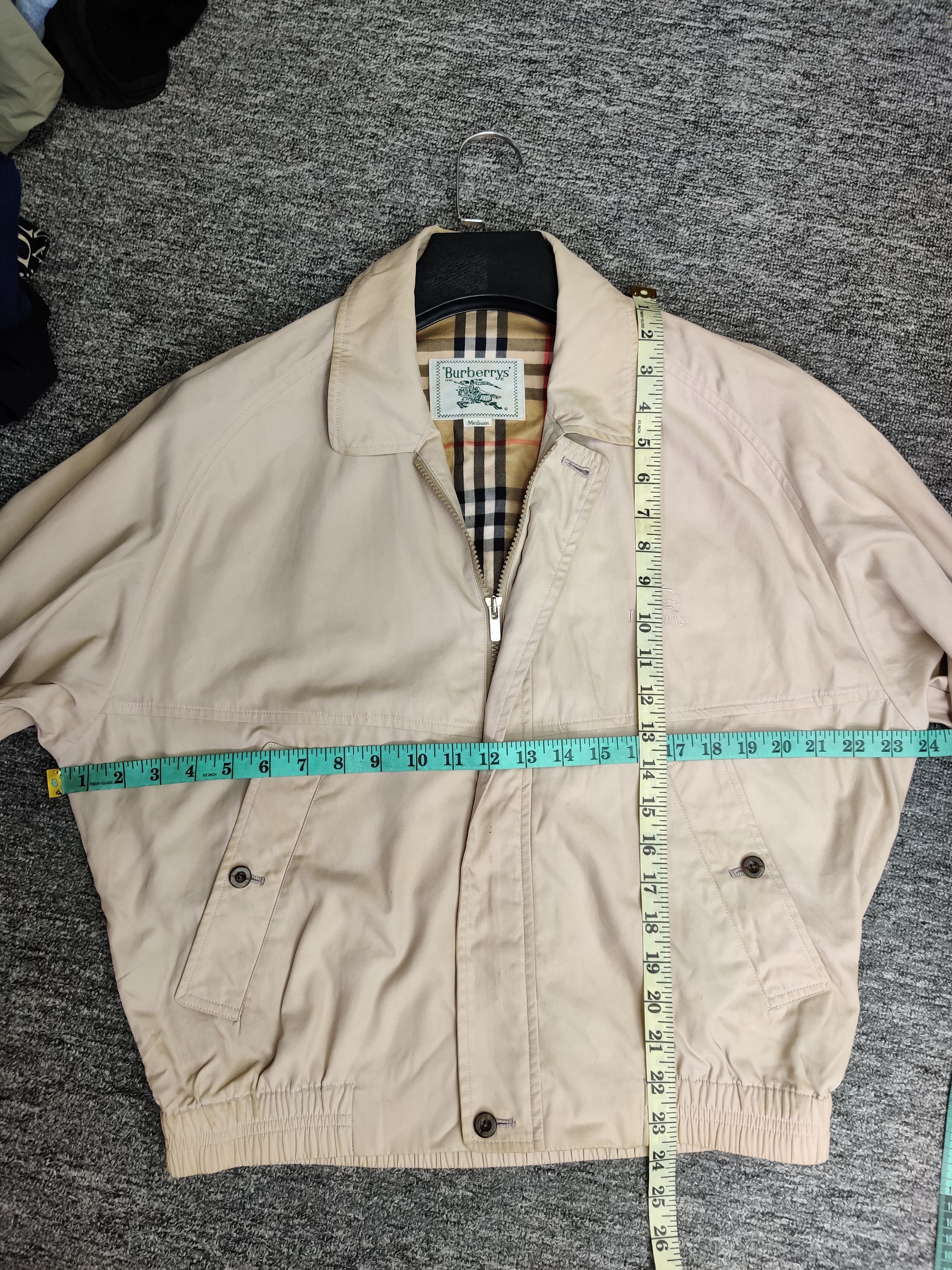 Burberry Nice❗Burberry Nova Check Bomber Jacket Size US M / EU 48-50 / 2 - 14 Thumbnail