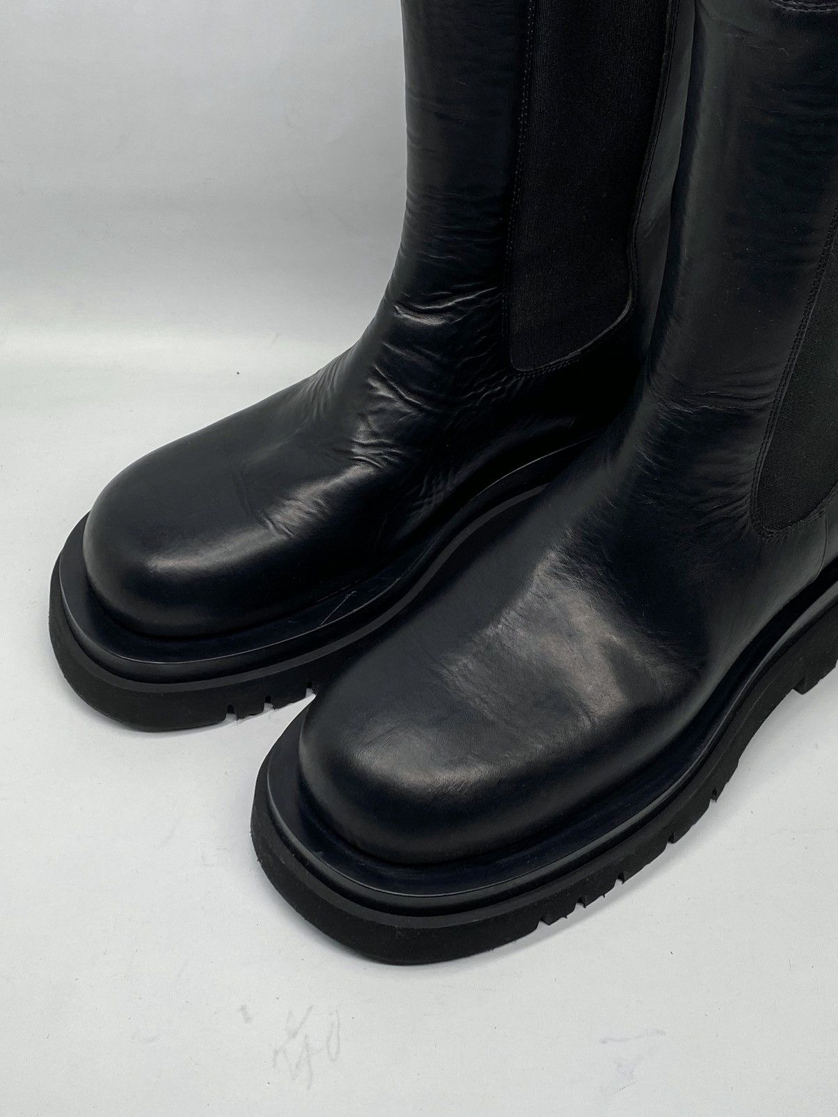 Bottega Veneta Bottega Veneta Lug Sole Leather Boots size 37.5 Size US 7.5 / IT 37.5 - 6 Thumbnail