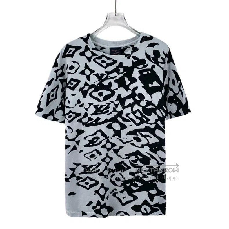 Louis Vuitton Louis Vuitton Abstract Logo Print Cotton T-shirt. Size US S / EU 44-46 / 1 - 1 Thumbnail