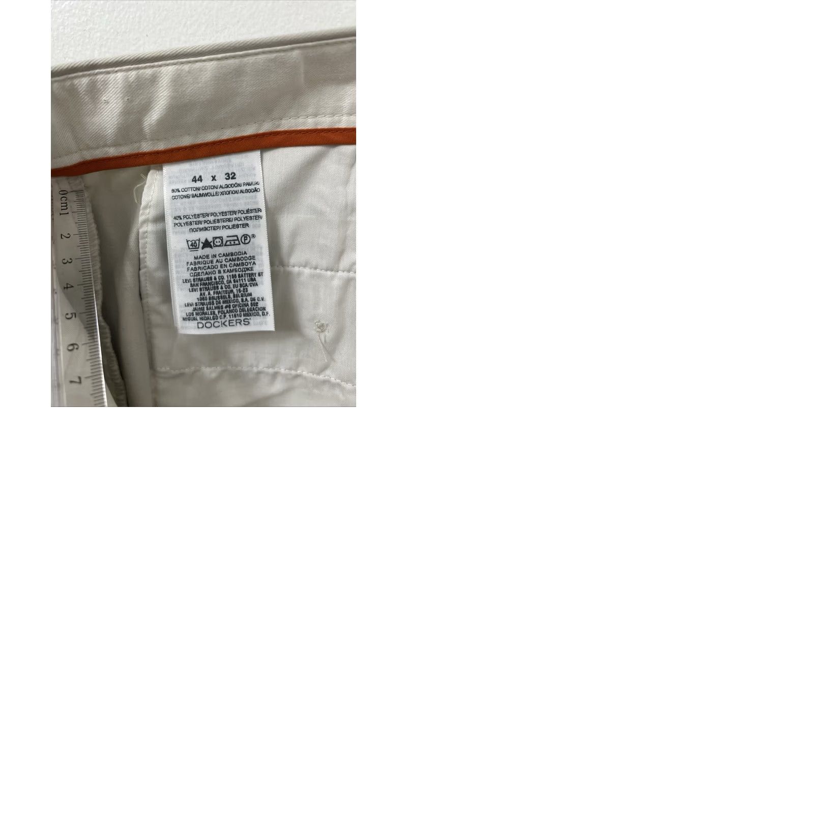 Dockers VINTAGE? No. Dockers D3 Khaki Pants Mens 44x32 Beige Classic Fit Pleated Chino YKK Trousers Size US 44 / EU 60 - 9 Thumbnail