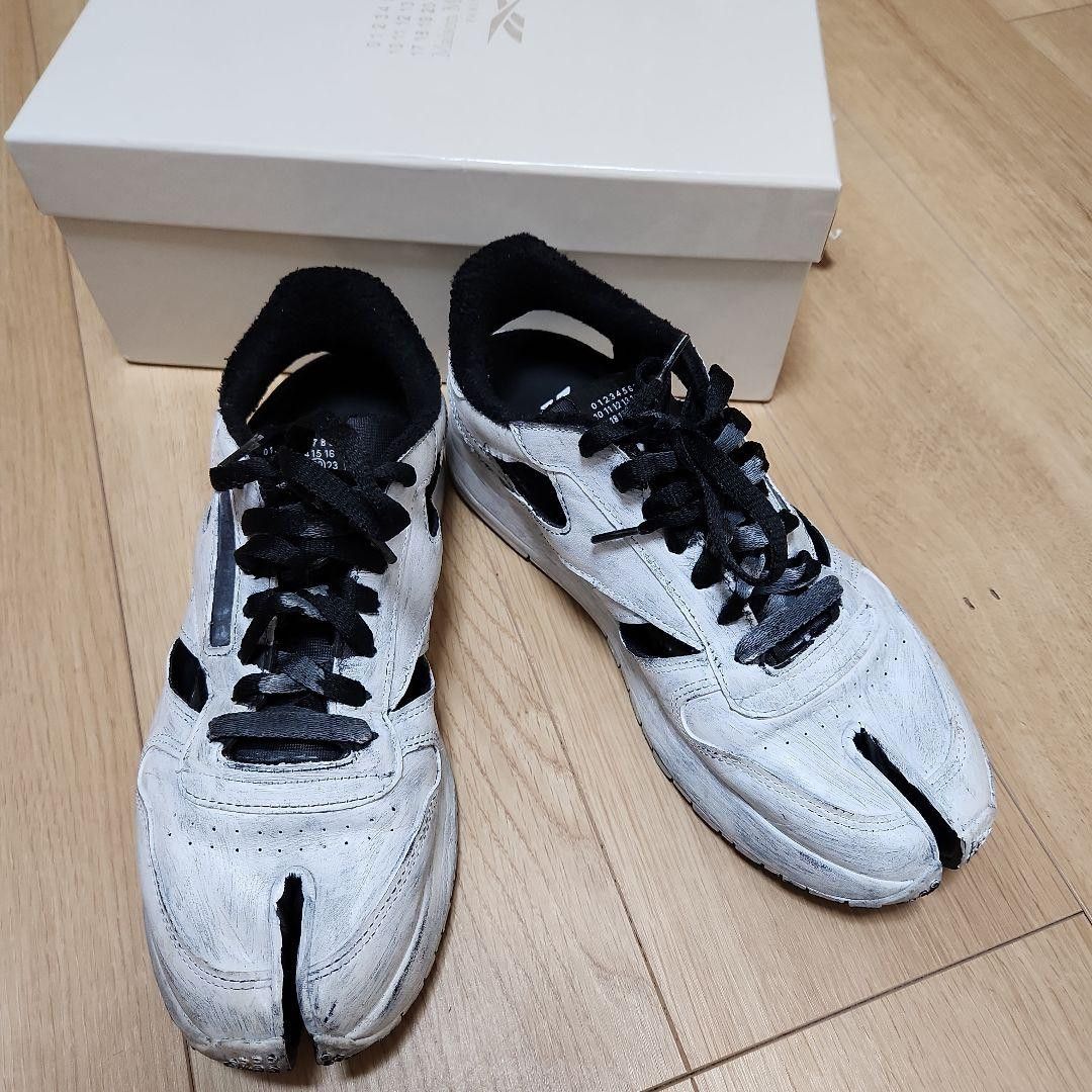 Maison Margiela x REEBOK Tabi Sneakers White