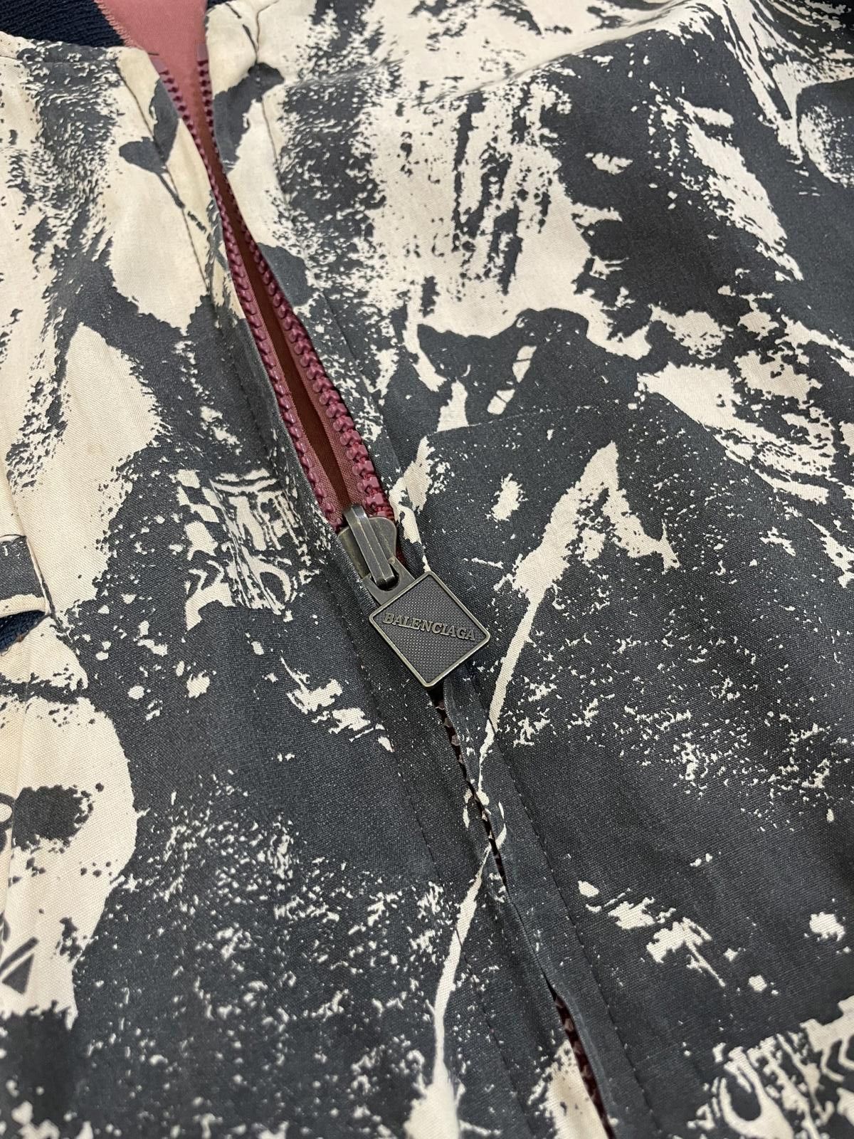 Balenciaga Balenciaga 1993 "Warn-Torn" Camo face print bomber Size US S / EU 44-46 / 1 - 3 Thumbnail