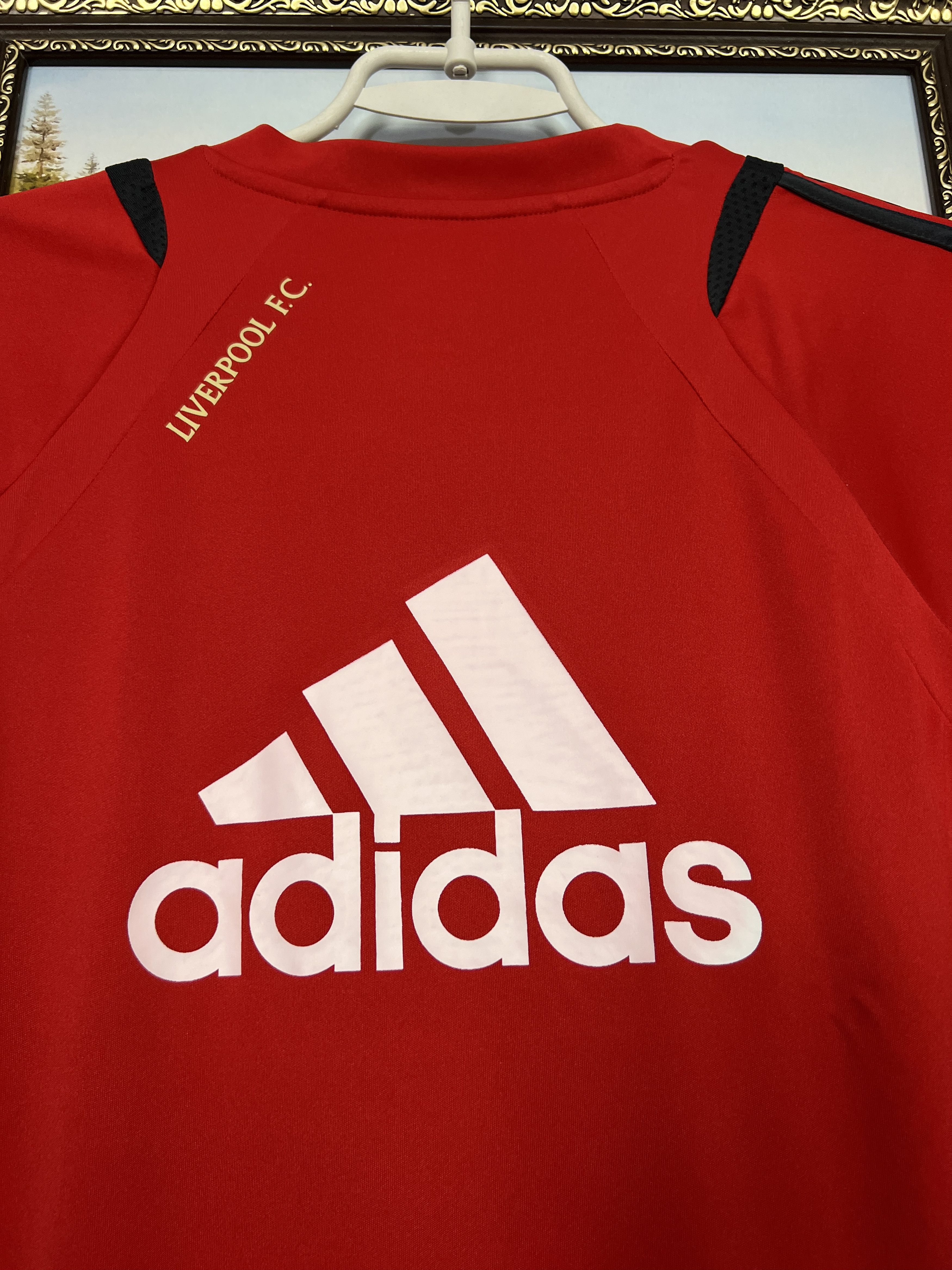 Adidas Vintage Adidas Liverpool Football Train Shirt Soccer Jersey Size US L / EU 52-54 / 3 - 11 Thumbnail