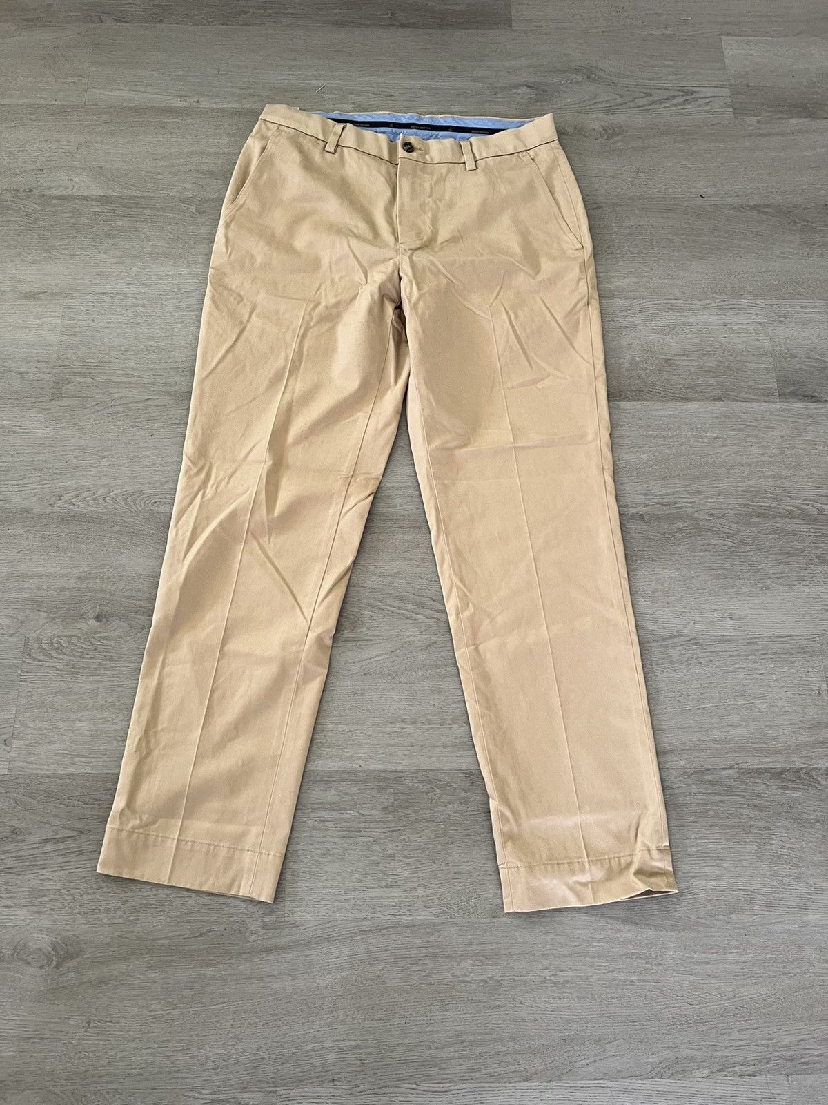 Brooks Brothers Light weight advantage chino stretch - milano fit Size US 32 / EU 48 - 1 Thumbnail