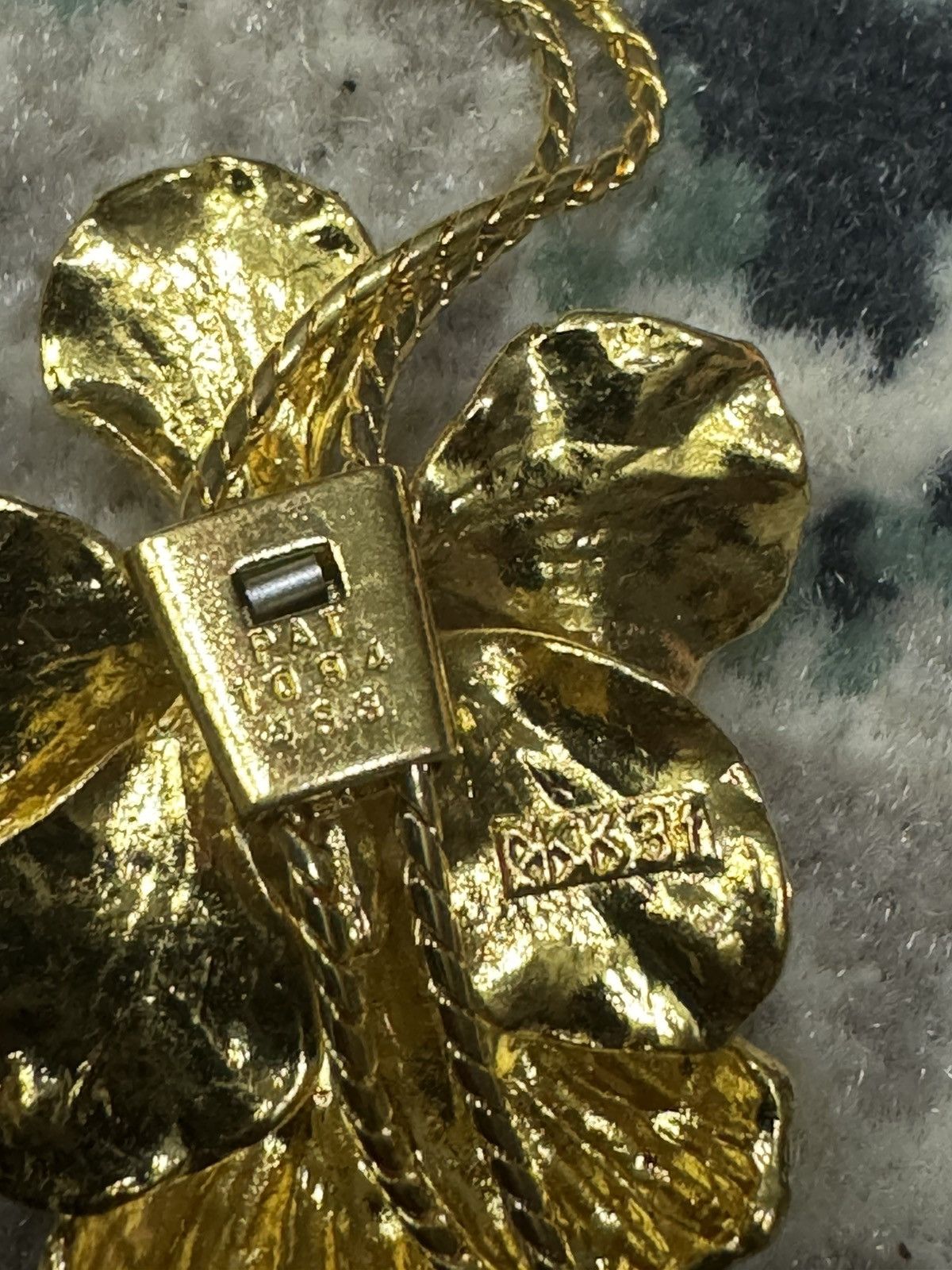 Japanese Brand RISIS 24K GOLD PLATED ORCHID BOLO TIE Size ONE SIZE - 6 Thumbnail