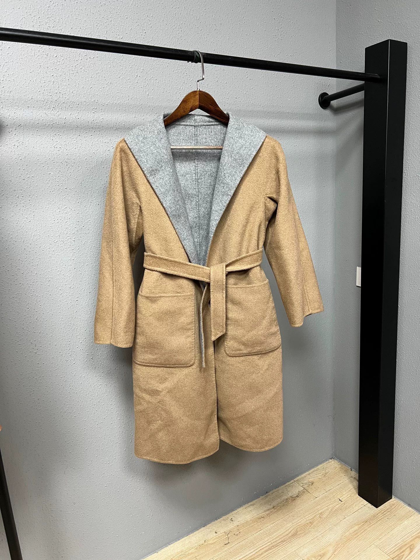 Max Mara Maxmara Beige Color Block Wool Coat Size XS / US 0-2 / IT 36-38 - 1 Thumbnail