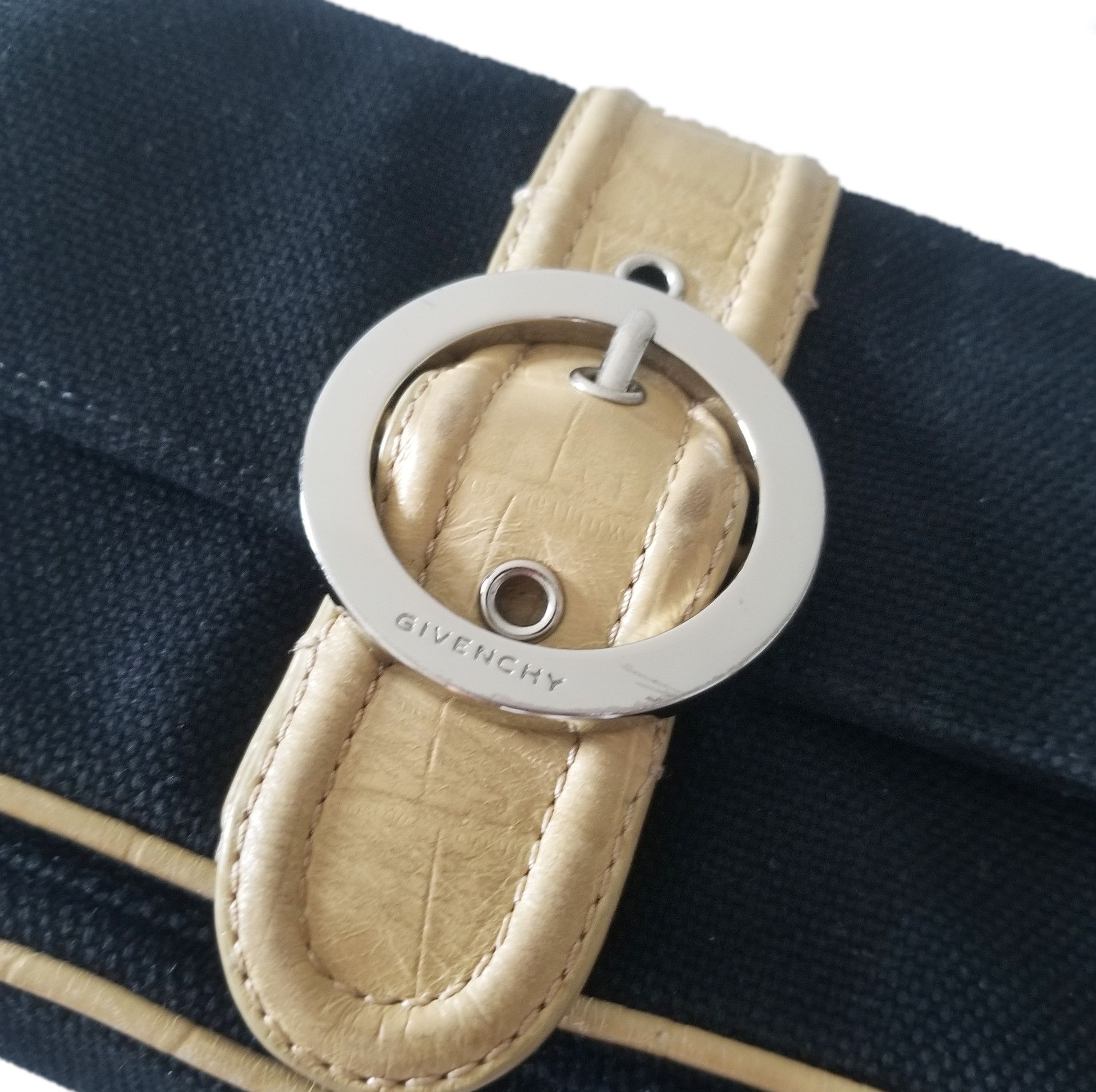 Givenchy Vintage Authentic Givenchy Sling Bag in Black Size ONE SIZE - 2 Thumbnail