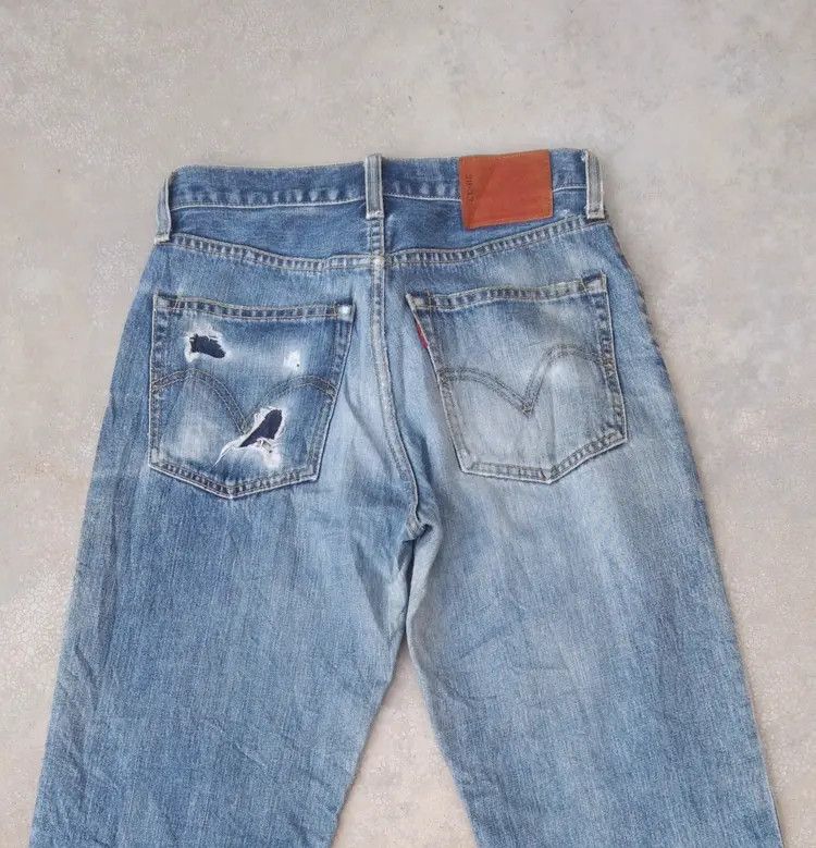 Levi's Vintage Levi's Jeans 502 Faded Blue Distressed Denim 28x30 Size US 28 / EU 44 - 3 Thumbnail