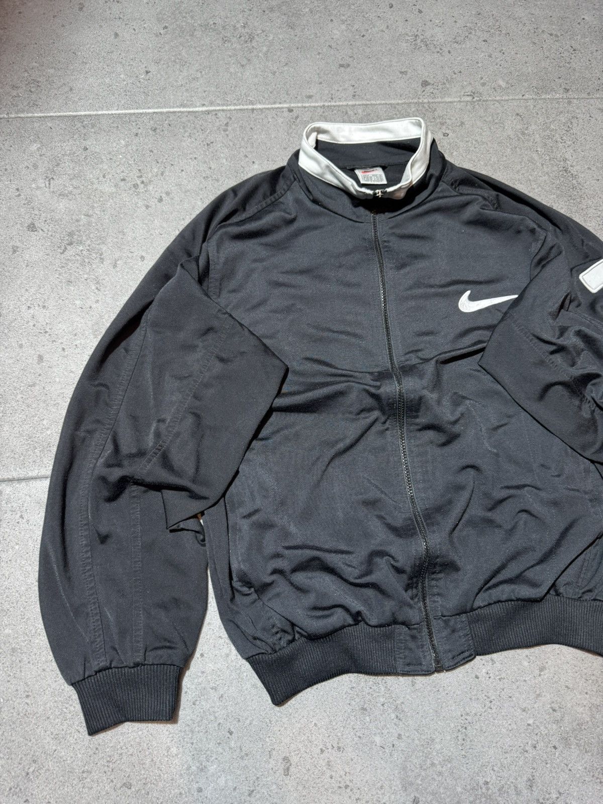 Nike × Vintage Vintage 90s Nike Spellout Track & Zip Jacket Size US M / EU 48-50 / 2 - 2 Thumbnail