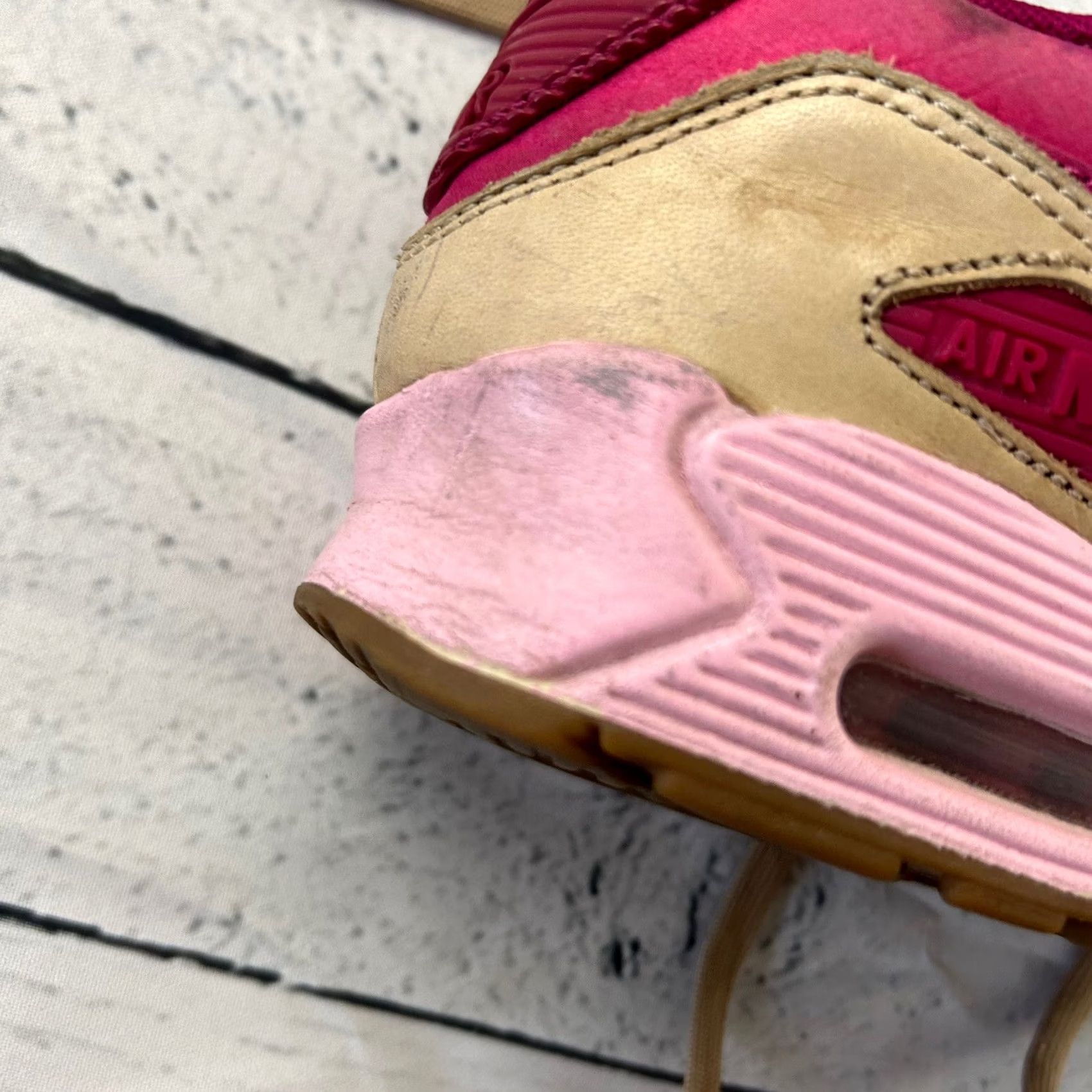 Nike Nike Air Max 90 Denise Eva Liberty of London US Womens 6 Sneakers - Multicolor 2012 - Nike Air Max - London Theme - Womens Shoes Size US 6 / IT 36 - 3 Thumbnail