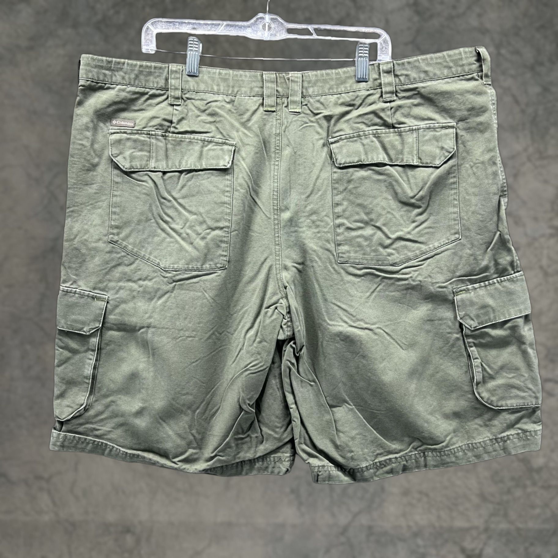 Vintage Columbia Cargo Shorts Mens 44 Big & Tall Green Flat Front Casual 12 Inseam Size US 44 / EU 60 - 1 Thumbnail