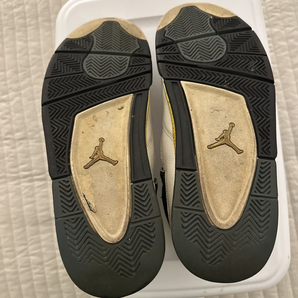 Jordan Brand Jordan 4 Tour Yellow Rare Air Retro OG Size 11 Size US 11 / EU 44 - 6 Thumbnail