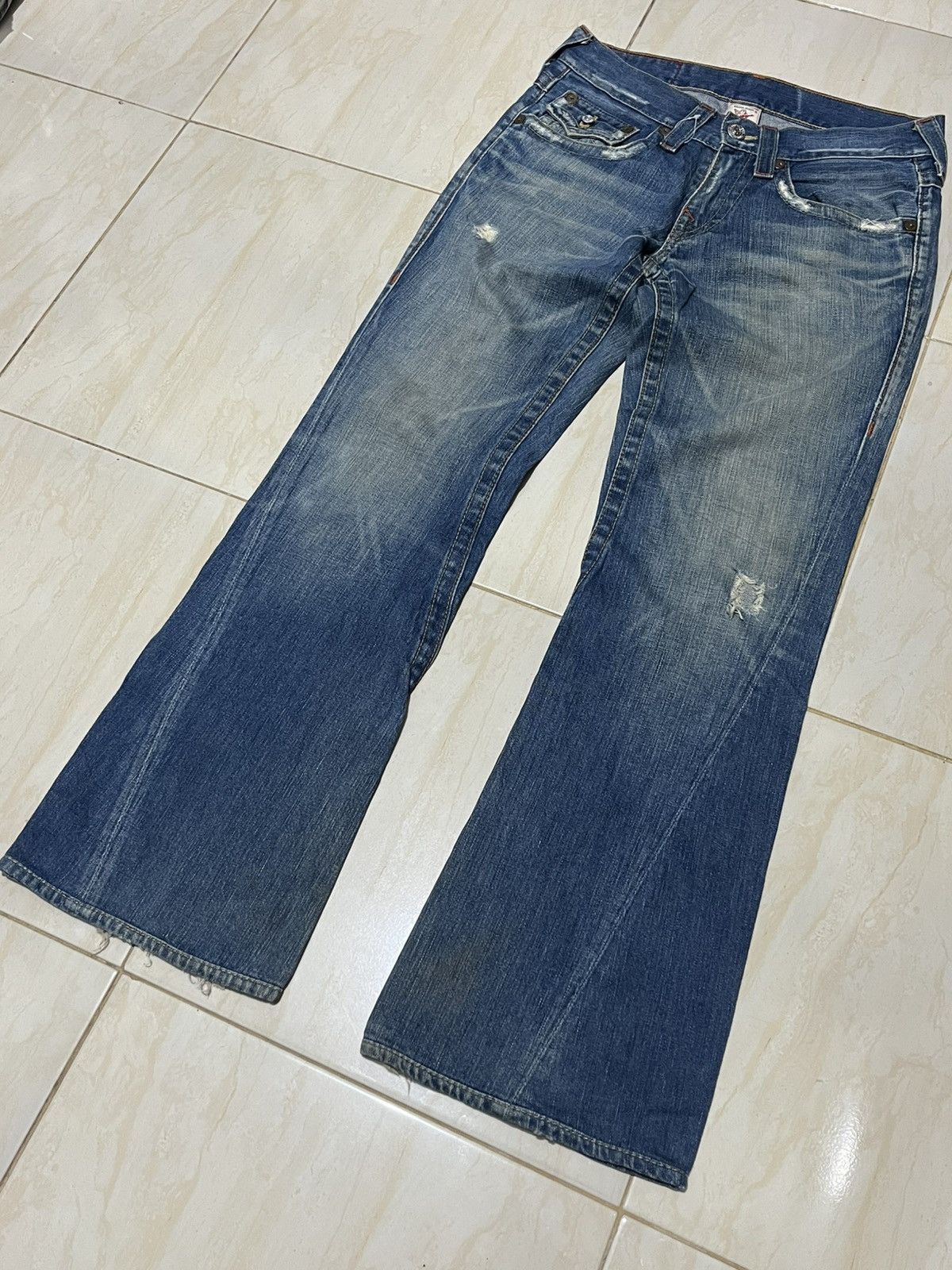 True Religion Flare Jeans True Regligion Joey Distress Faded Y2k Size US 29 - 2 Thumbnail