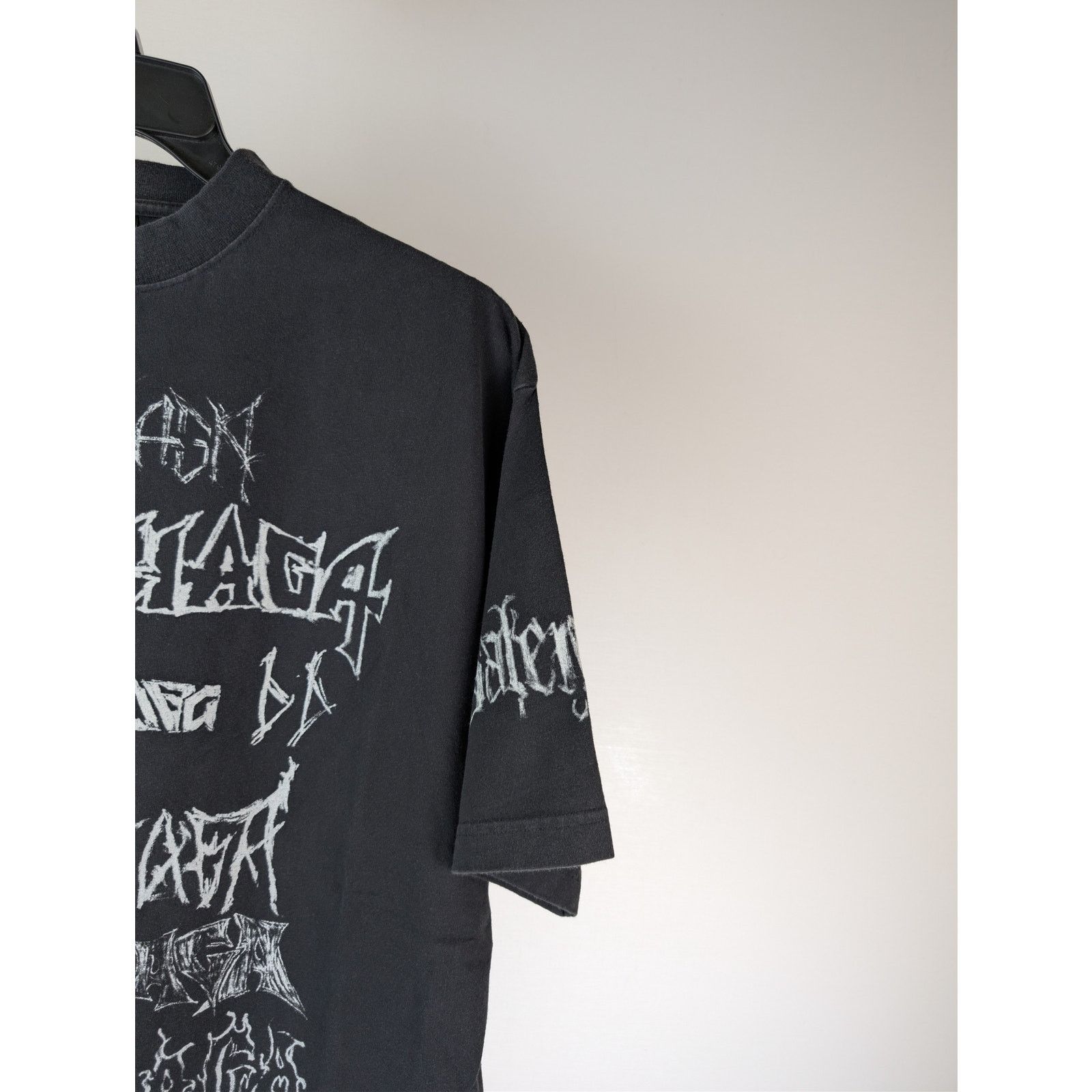 Balenciaga o1rshd1 Heavy Graphic Print DIY Metal Logo T-shirt in Black Size US M / EU 48-50 / 2 - 5 Thumbnail