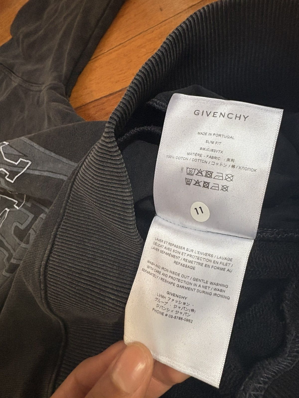 Designer × Givenchy Givenchy Washed Black Hoodie Size M Size US M / EU 48-50 / 2 - 5 Thumbnail