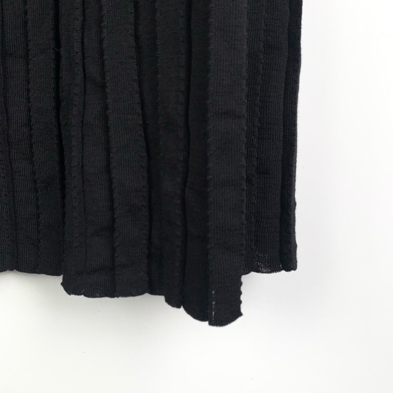 Chanel Chanel Logo Button Pleated Black Wool Skirt Size 25" / US 0 / IT 36 - 4 Thumbnail