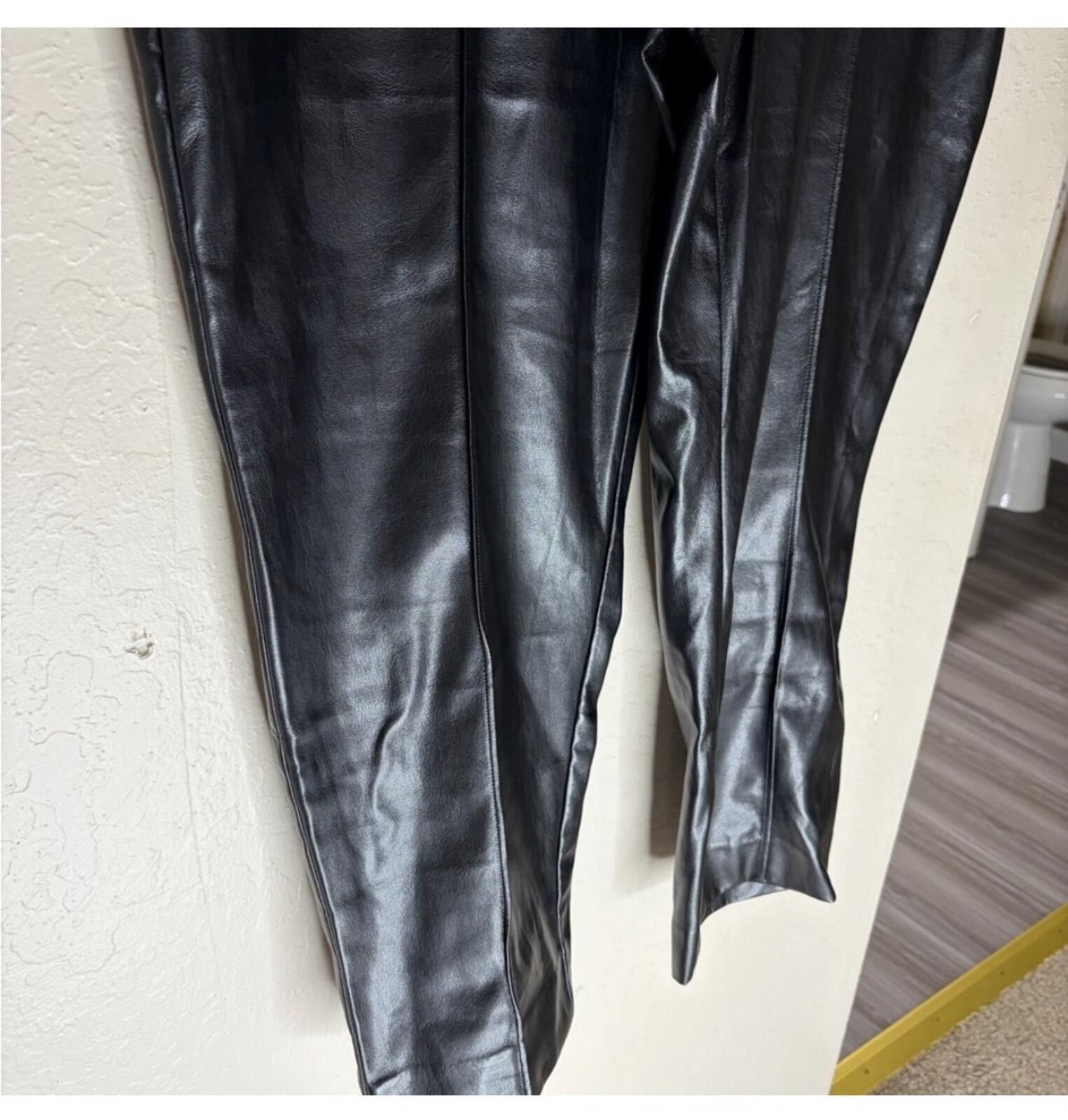 Banana Republic Banana Republic Black Leather Pants Size 40" / US 18 - 4 Thumbnail