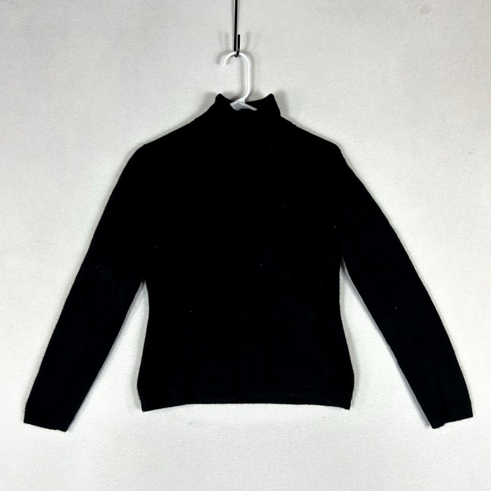 Vintage VINTAGE CH Classics Cashmere Turtleneck Sweater Women's Petite Medium PM Black FLAWED Size M / US 6-8 / IT 42-44 - 2 Thumbnail