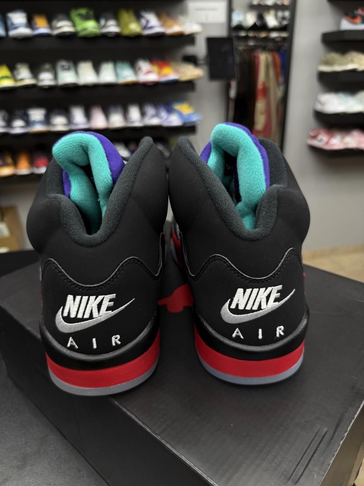 Nike 2020 Nike Air Jordan 5 V Retro Top 3 Size (10) Authentic Size US 10 / EU 43 - 11 Thumbnail
