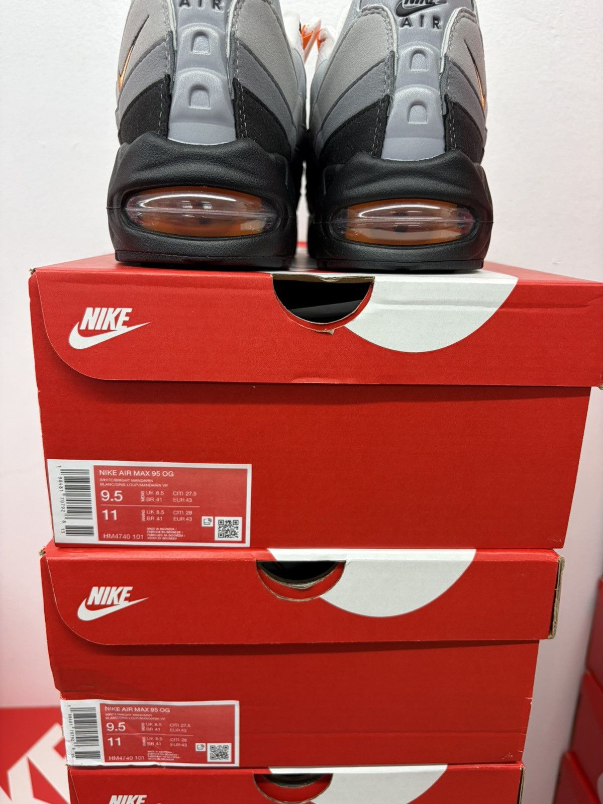 Nike Air Max 95 Mandarin Size US 9.5 / EU 42-43 - 7 Thumbnail