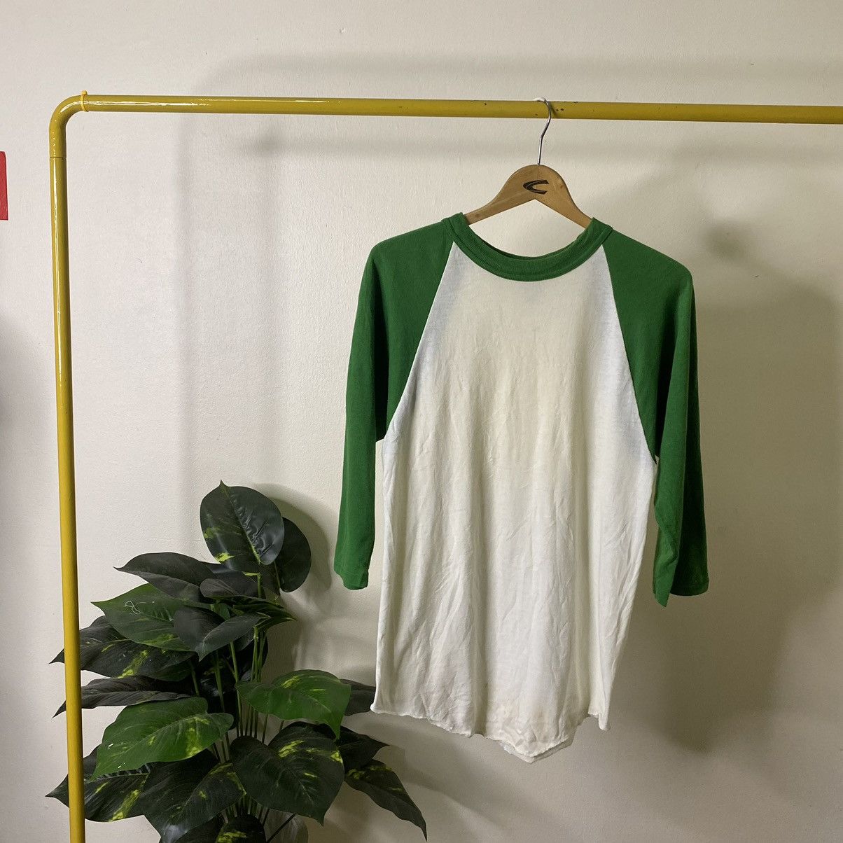 Soffe × Vintage Vintage 1990s Soffe Blank Raglan 3QR Tee Size US S / EU 44-46 / 1 - 1 Thumbnail