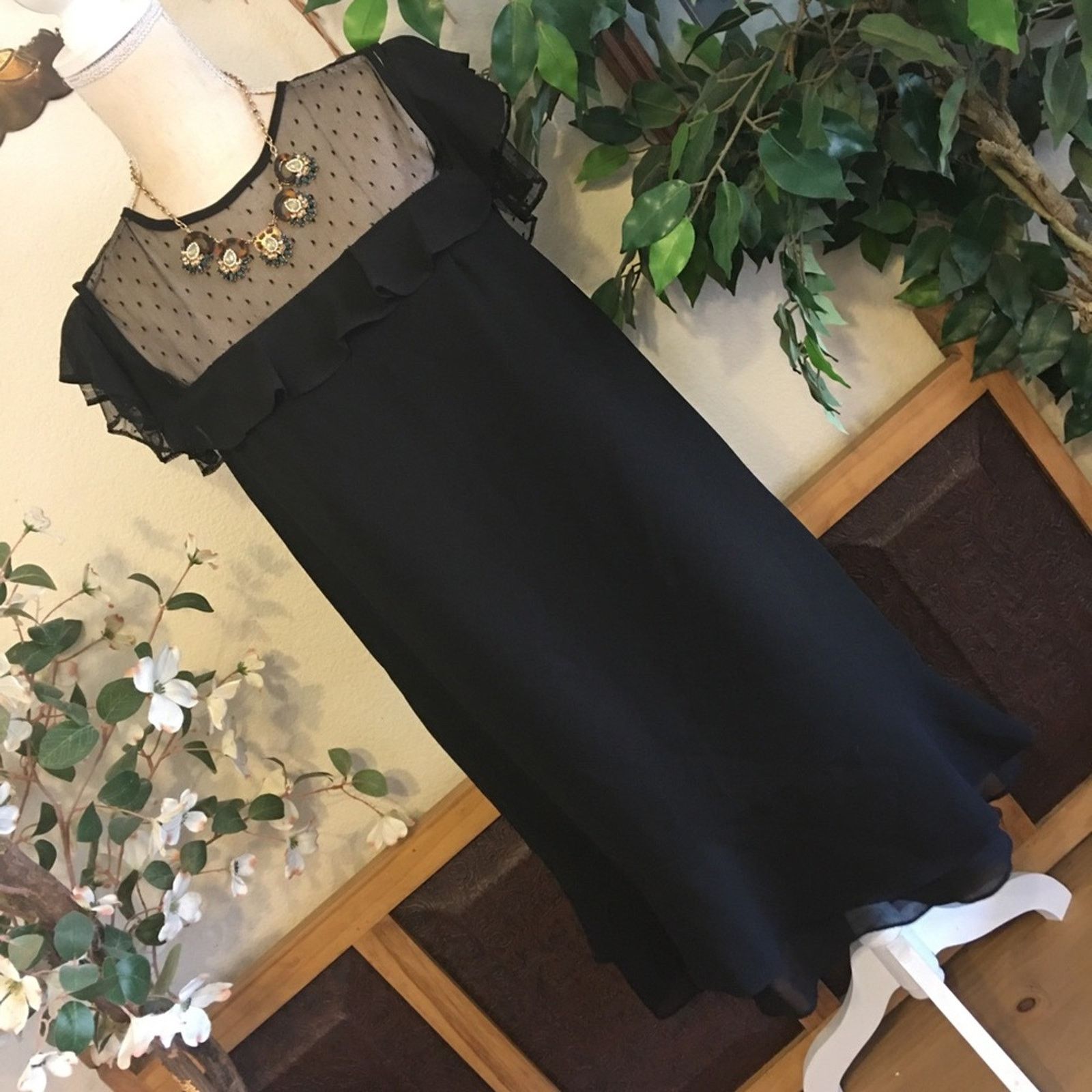 Nanette Lepore Nanette Lepore black cold shoulder shift dress NWT Size M / US 6-8 / IT 42-44 - 2 Thumbnail