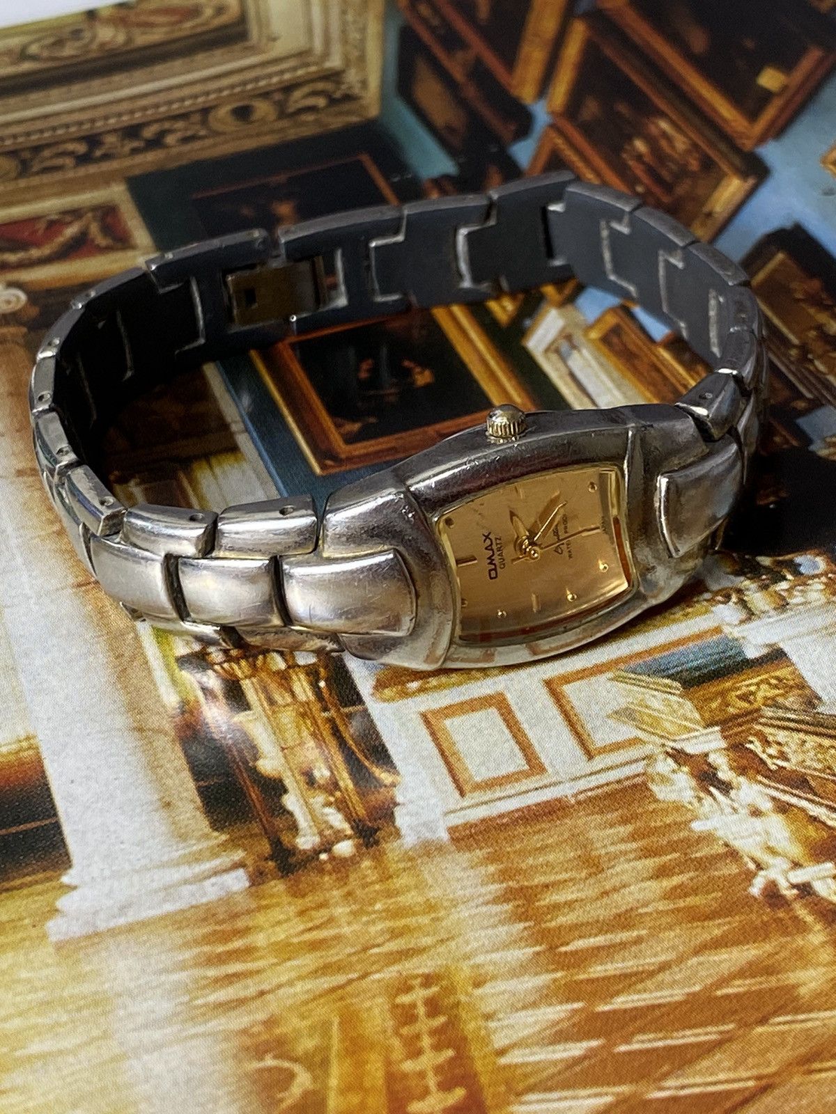 Jewelry Vintage Omax Quartz Watch, Gold Dial Size ONE SIZE - 9 Thumbnail