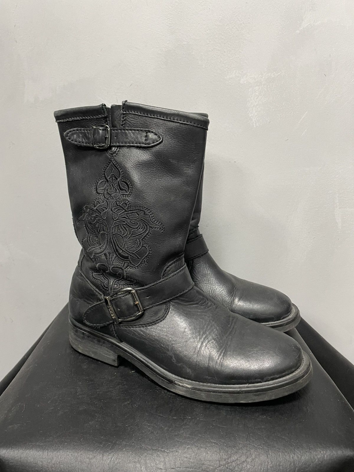 Guess Guess engineered leather avant garde boots y2k Size US 9 / IT 39 - 1 Thumbnail