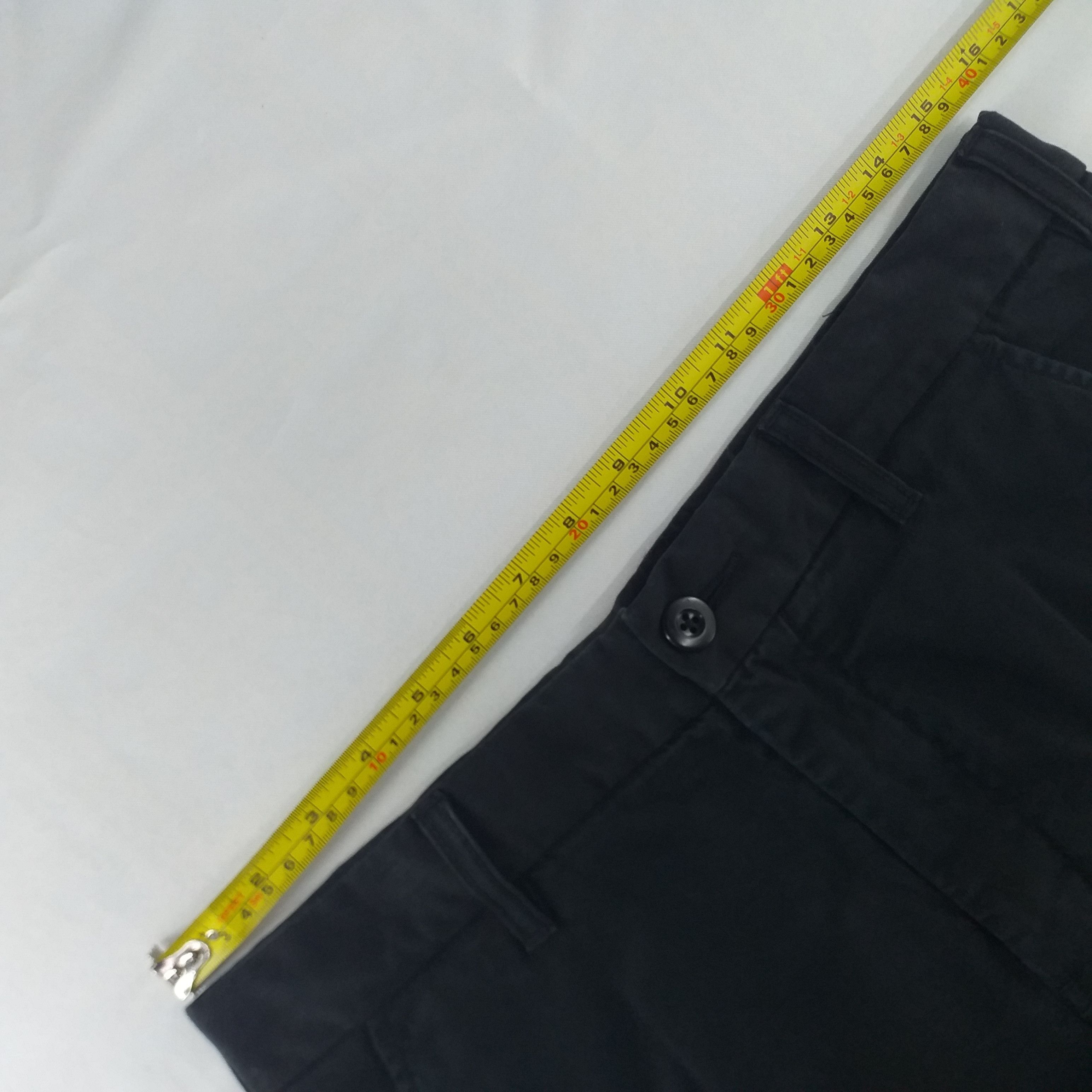 Japanese Brand Uniqlo Japanese Brand Cargo Pocket Pants 31 x 30.5 CP023 Size US 31 - 16 Thumbnail