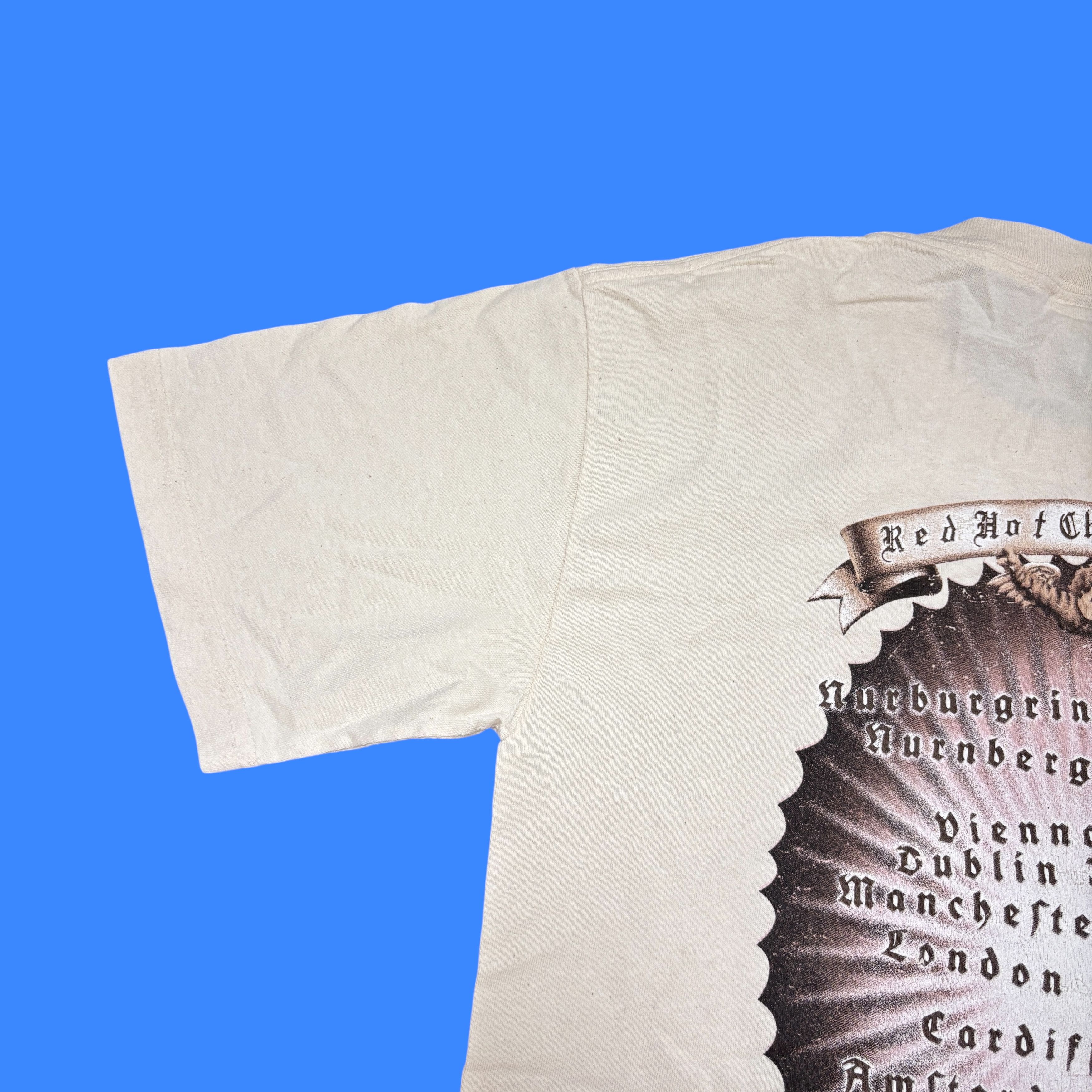 Band Tees Vintage Red Hot Chili Peppers Shirt Rock Band Tee Y2K Tour Size US S / EU 44-46 / 1 - 15 Thumbnail