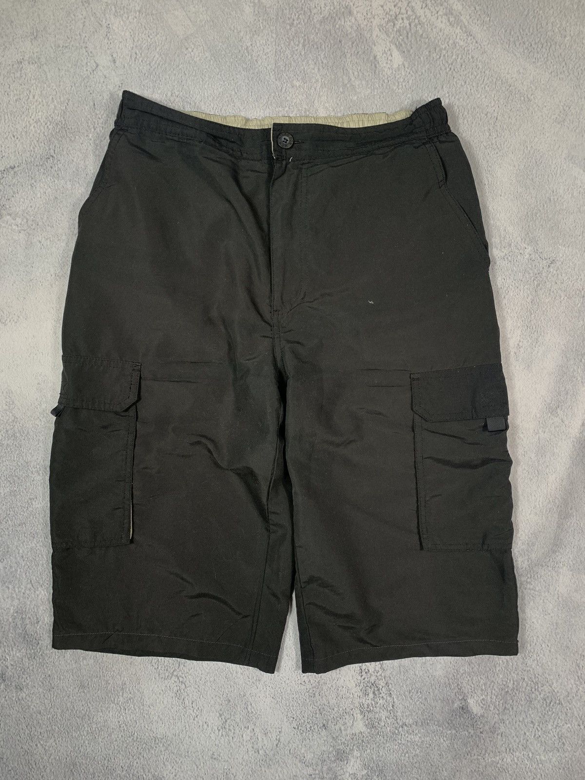 Vintage Vintage Y2K cargo nylon shorts outdoor style size M Size US 32 / EU 48 - 1 Thumbnail