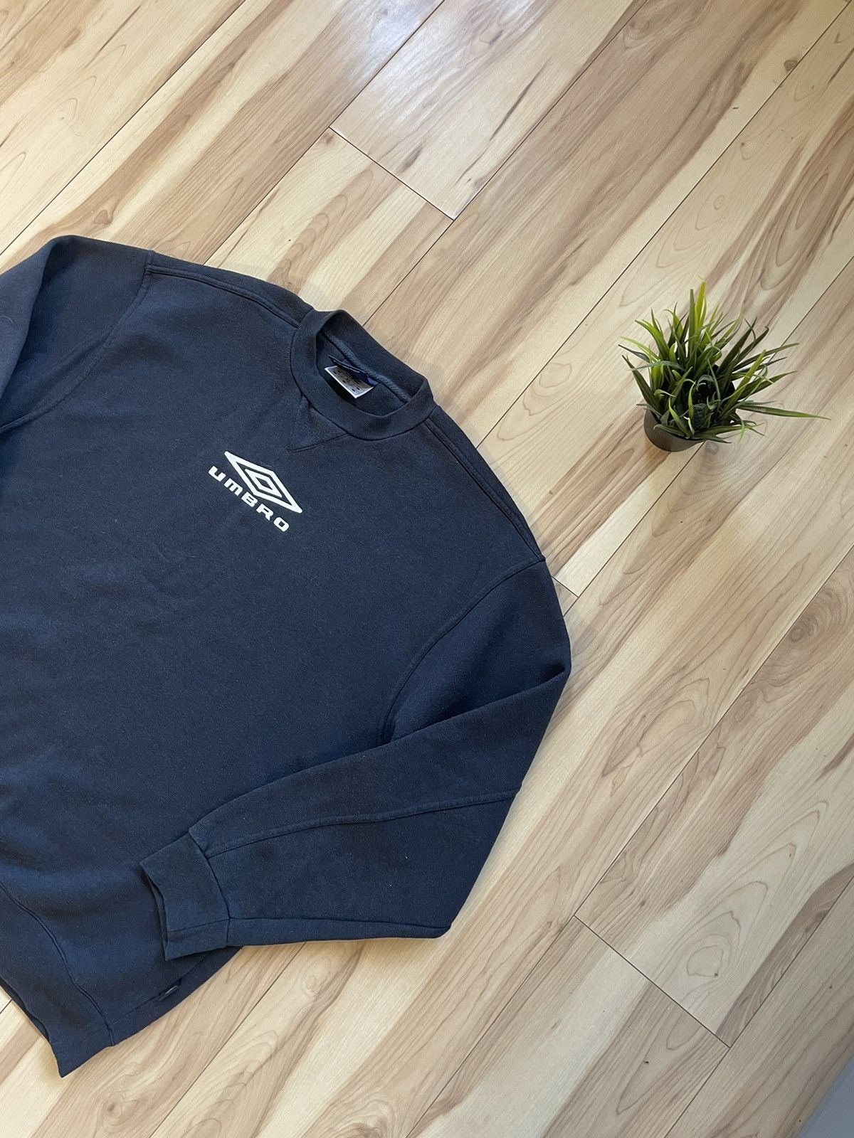 Umbro × Vintage Sweatshirt Umbro Streetwear Boxy Big Logo Y2K Retro 90s Size US XL / EU 56 / 4 - 2 Thumbnail