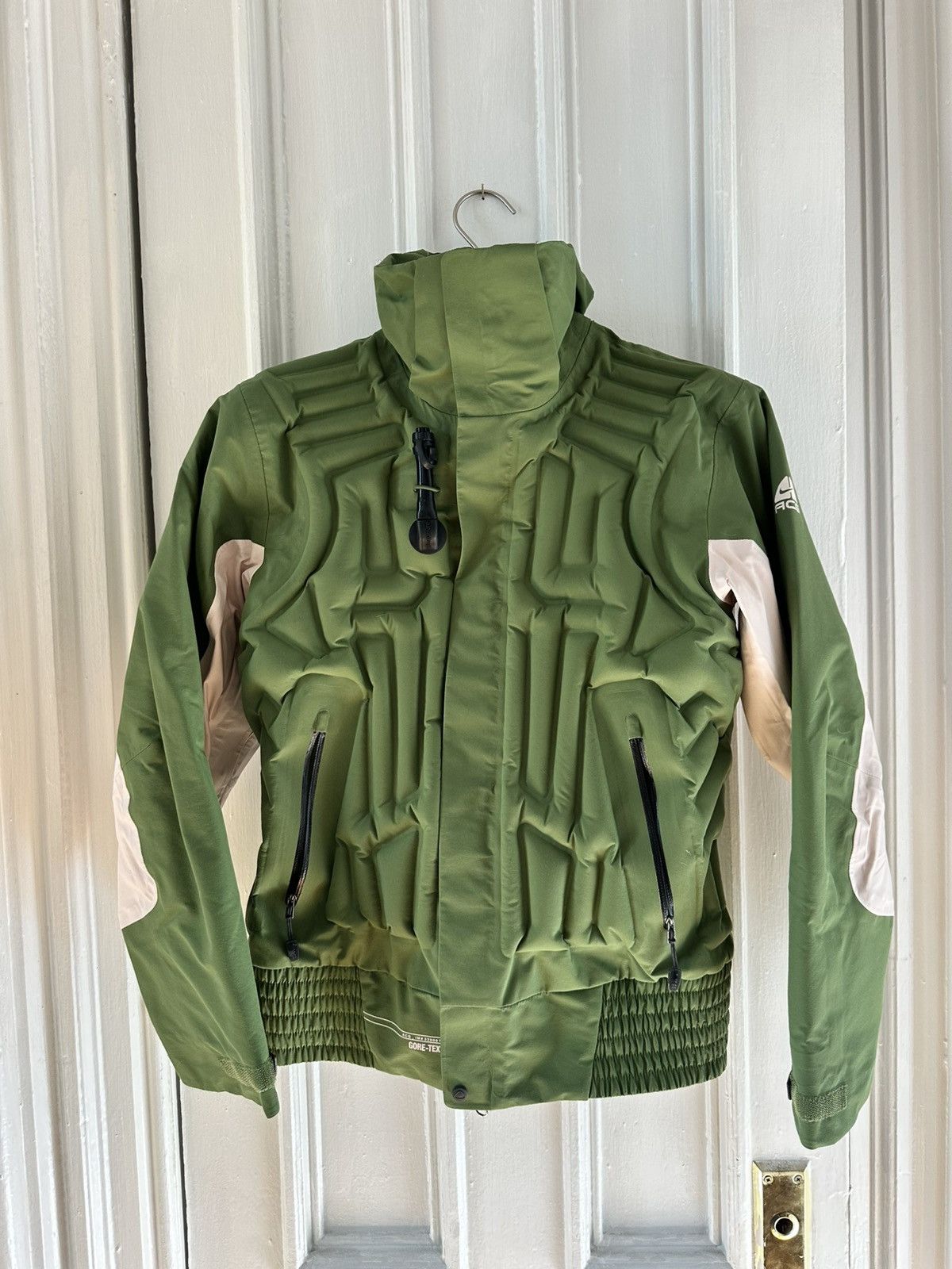 Nike ACG Rare 2008 Nike ACG Inflatable Jacket Size US M / EU 48-50 / 2 - 1 Thumbnail