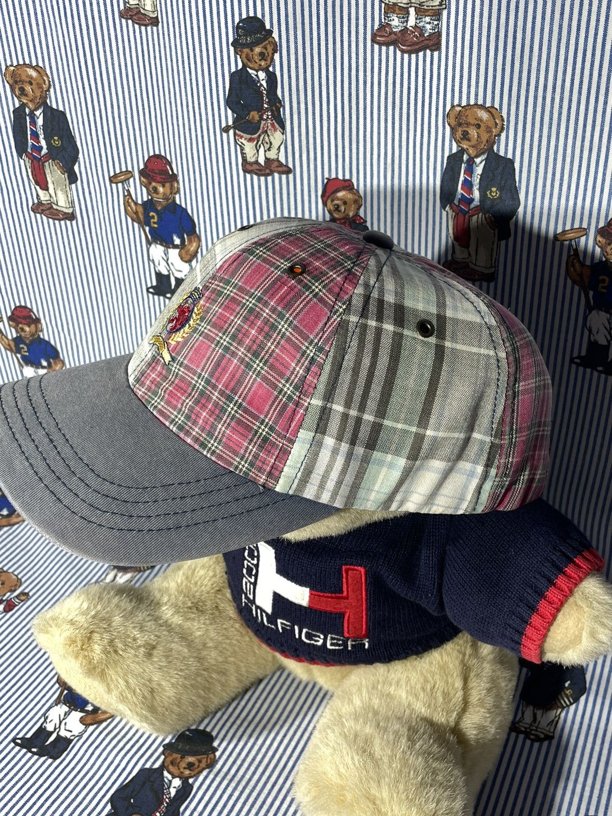 Tommy Hilfiger × Vintage Cap Tommy Hilfiger Lion Crest OG Vintage 90’s Size ONE SIZE - 10 Thumbnail