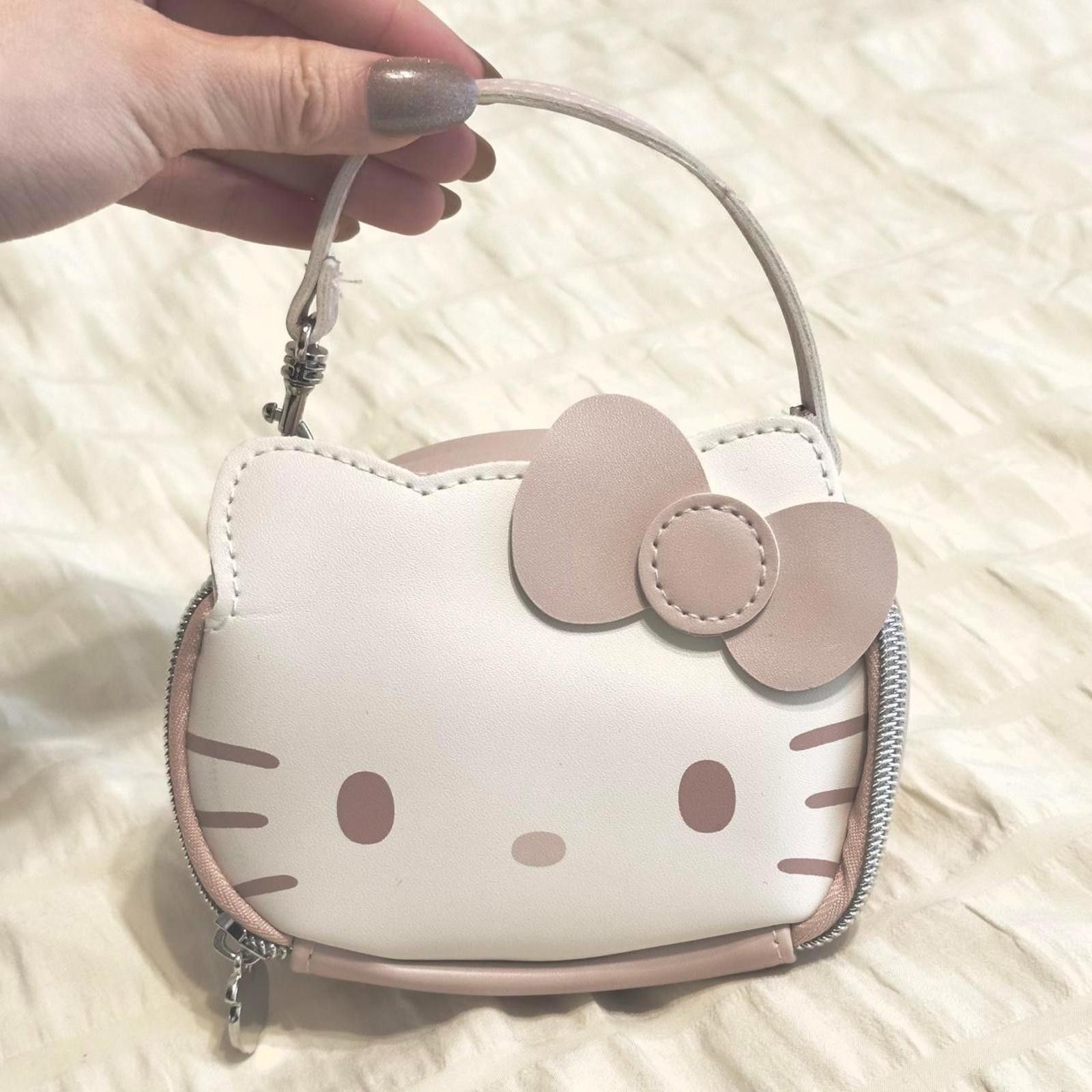 Other Hello kitty small whimsy coquette baby pink hand purse / bag Size ONE SIZE - 5 Thumbnail