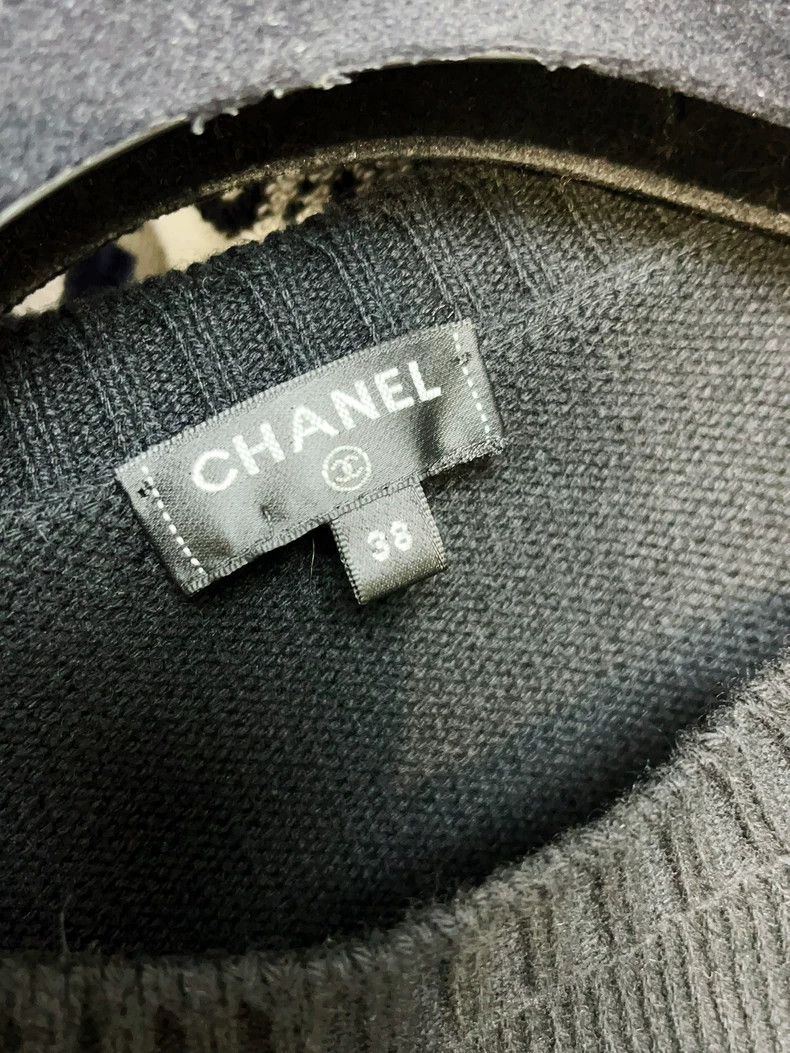 Chanel Chanel Black short-sleeved cashmere dress Size XS / US 0-2 / IT 36-38 - 4 Thumbnail