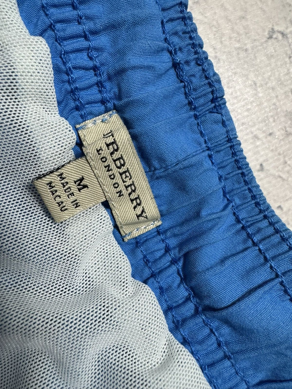 Burberry Burberry London Vintage Blue Nylon Shorts Size M Size US 32 / EU 48 - 6 Thumbnail