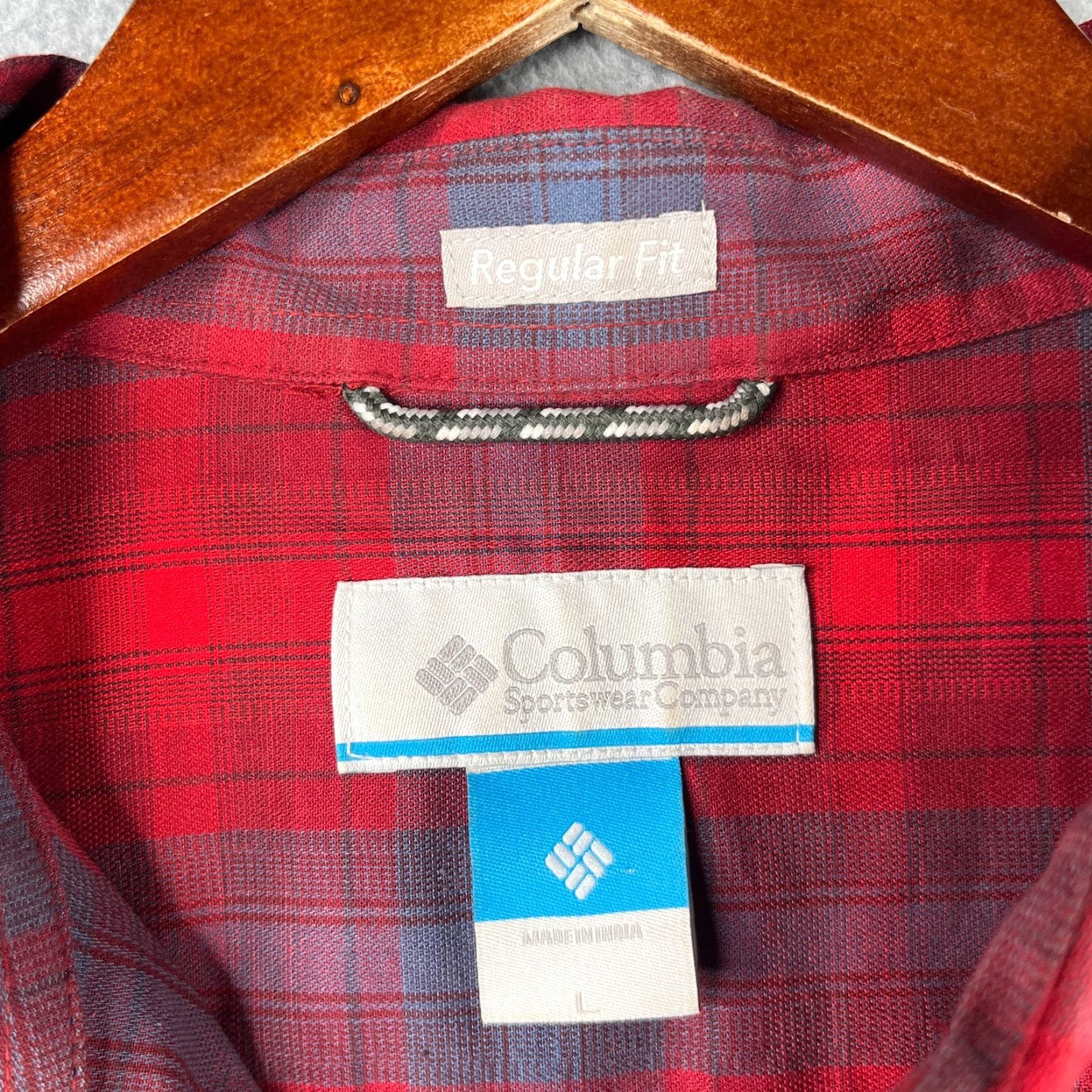 Vintage Columbia Shirt Large Red Plaid Regular Fit Long Sleeve Button-Up Pocket Casual Women? No, Men. Size US L / EU 52-54 / 3 - 5 Thumbnail