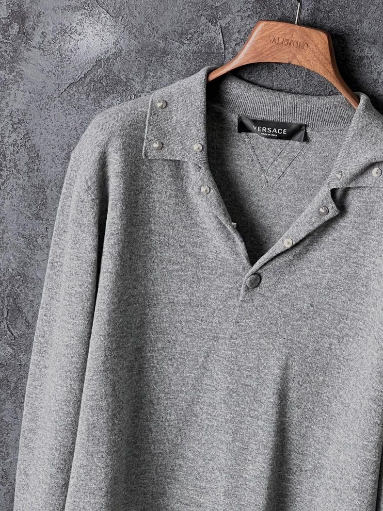 Versace Versace Gray willow studs decorate the long-sleeved polo s Size US M / EU 48-50 / 2 - 5 Thumbnail