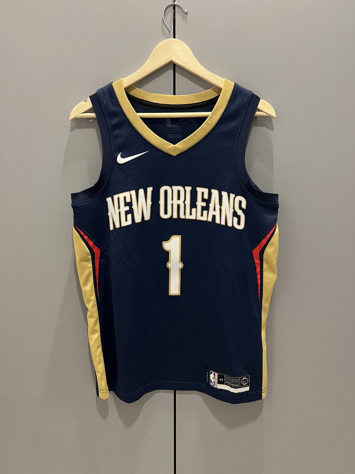 NBA Nike NBA Zion Williamson New Orleans Pelicans Jersey Size M Size US M / EU 48-50 / 2 - 13 Thumbnail