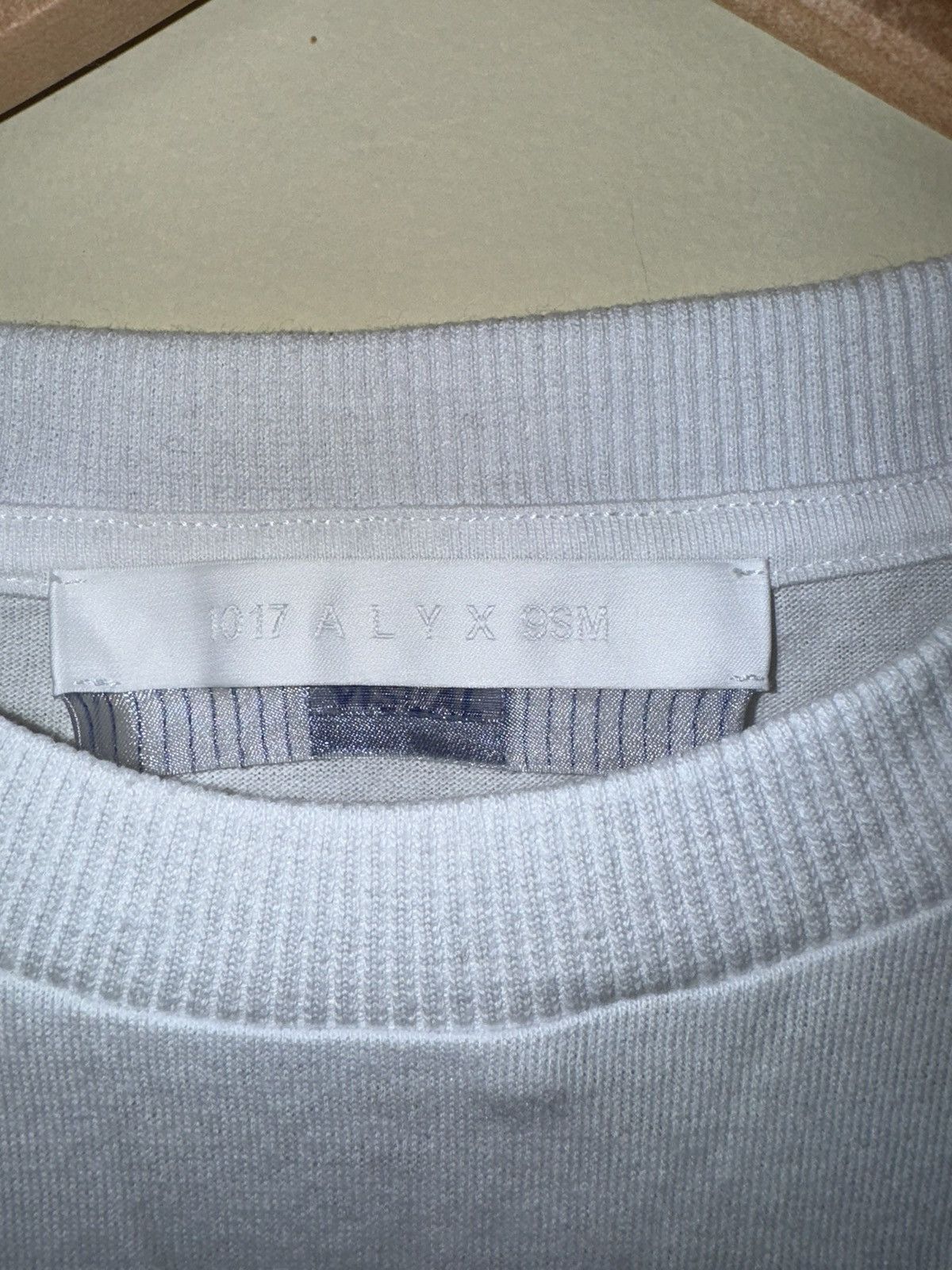 1017 ALYX 9SM 1017 ALYX 9SM White Collection Code T-Shirt Size US M / EU 48-50 / 2 - 3 Thumbnail